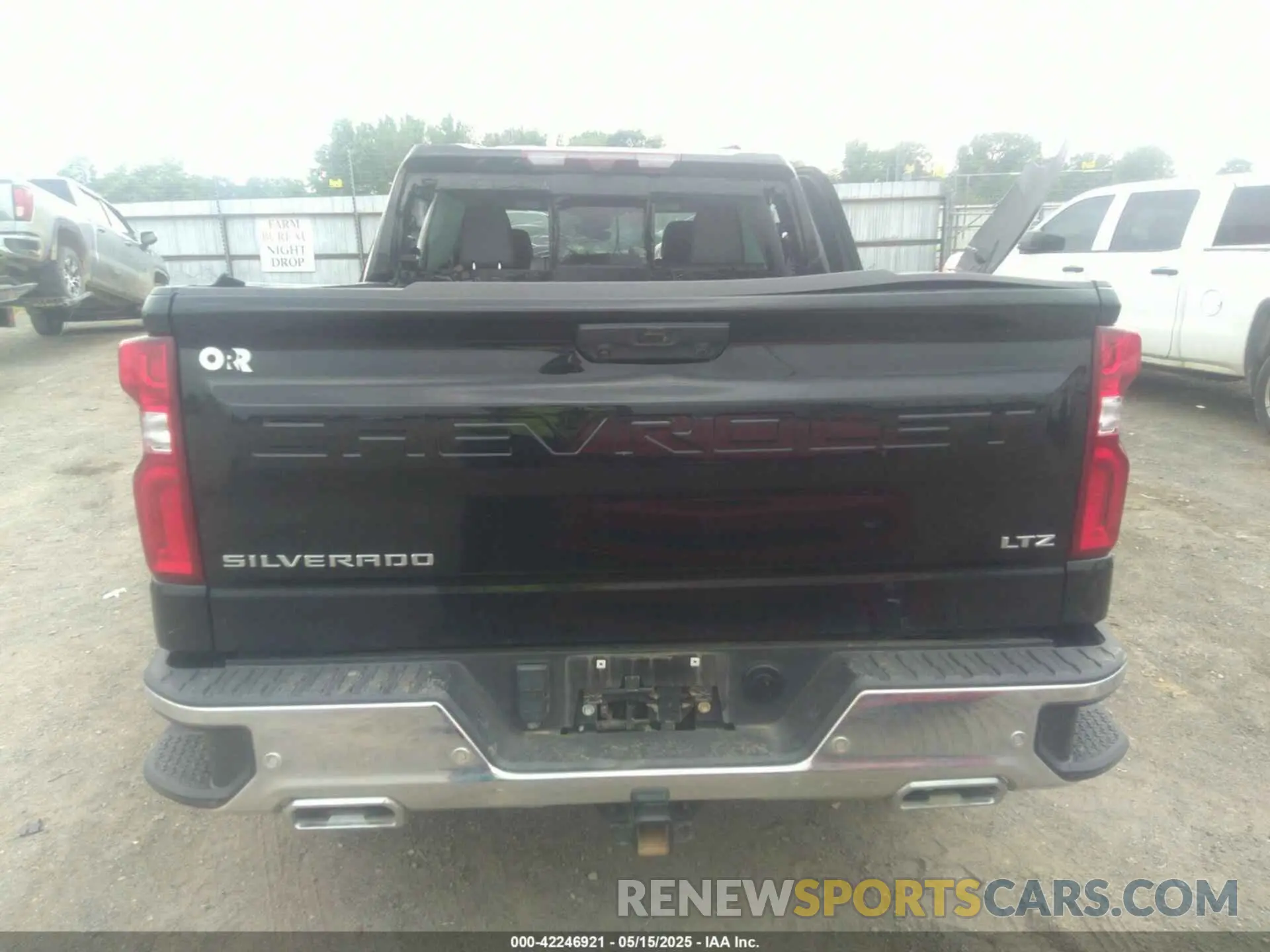 15 Photograph of a damaged car 1GCUDGET9NZ621404 CHEVROLET SILVERADO 1500 2022