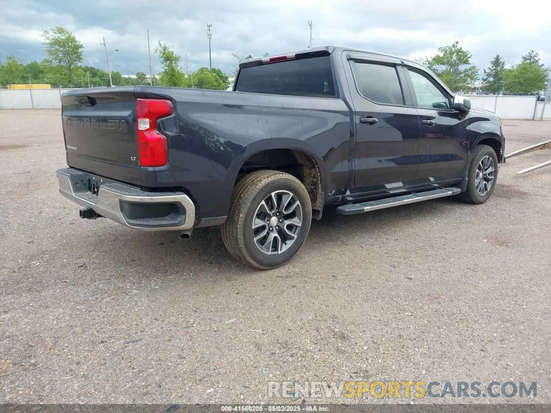 4 Photograph of a damaged car 2GCPACED6N1516884 CHEVROLET SILVERADO 1500 2022