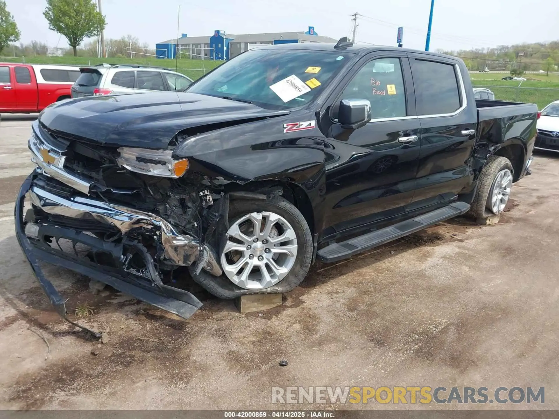 2 Photograph of a damaged car 2GCUDGED1N1518463 CHEVROLET SILVERADO 1500 2022