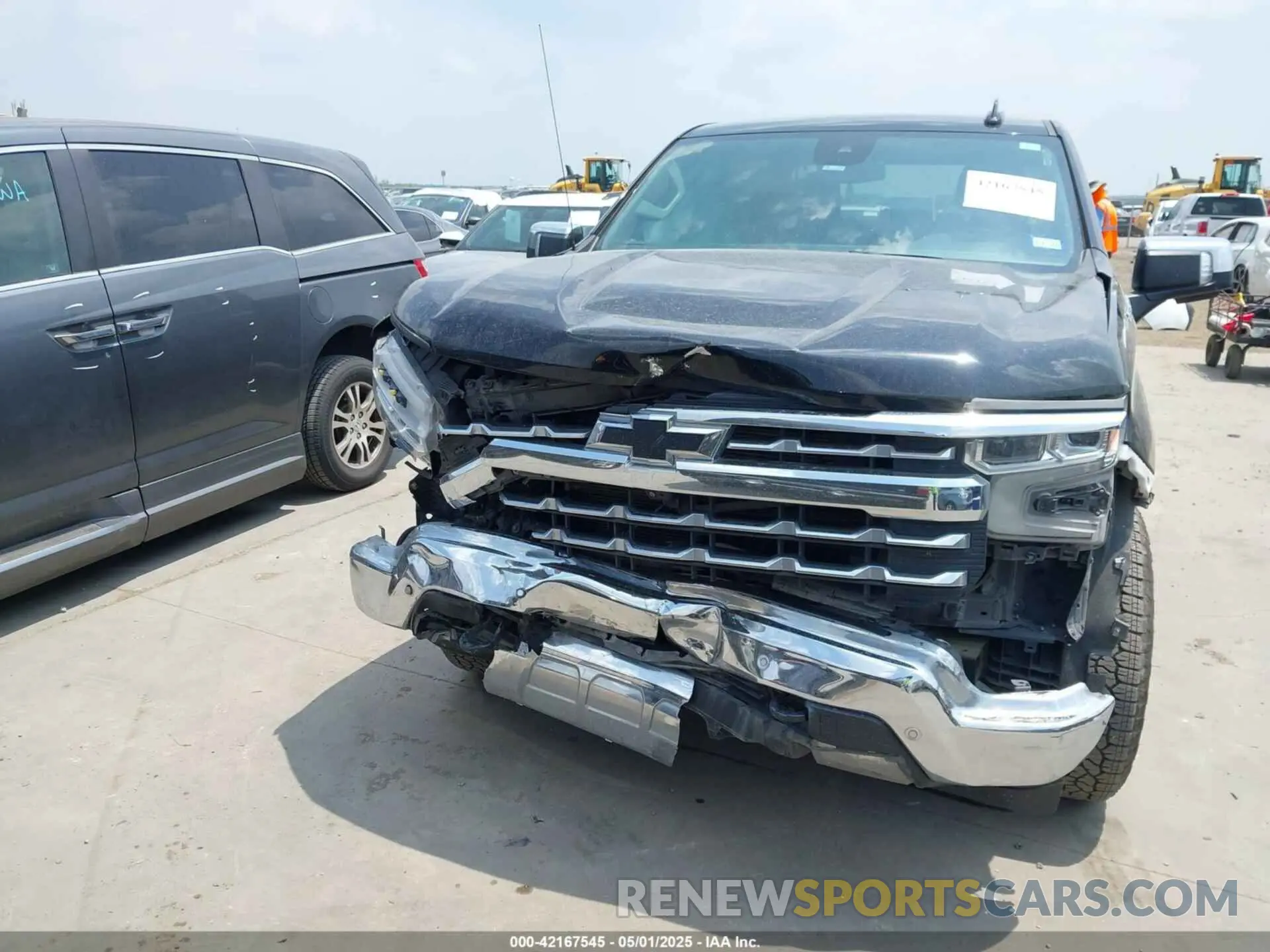 12 Photograph of a damaged car 2GCUDGED5N1513606 CHEVROLET SILVERADO 1500 2022