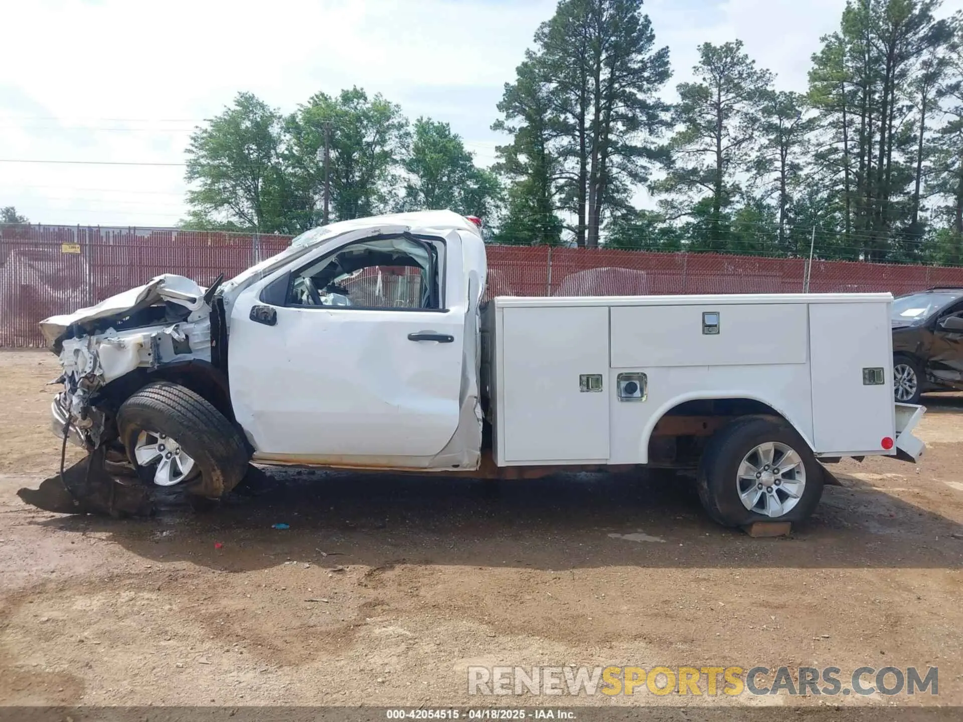15 Photograph of a damaged car 3GCNAAED6NG633769 CHEVROLET SILVERADO 1500 2022