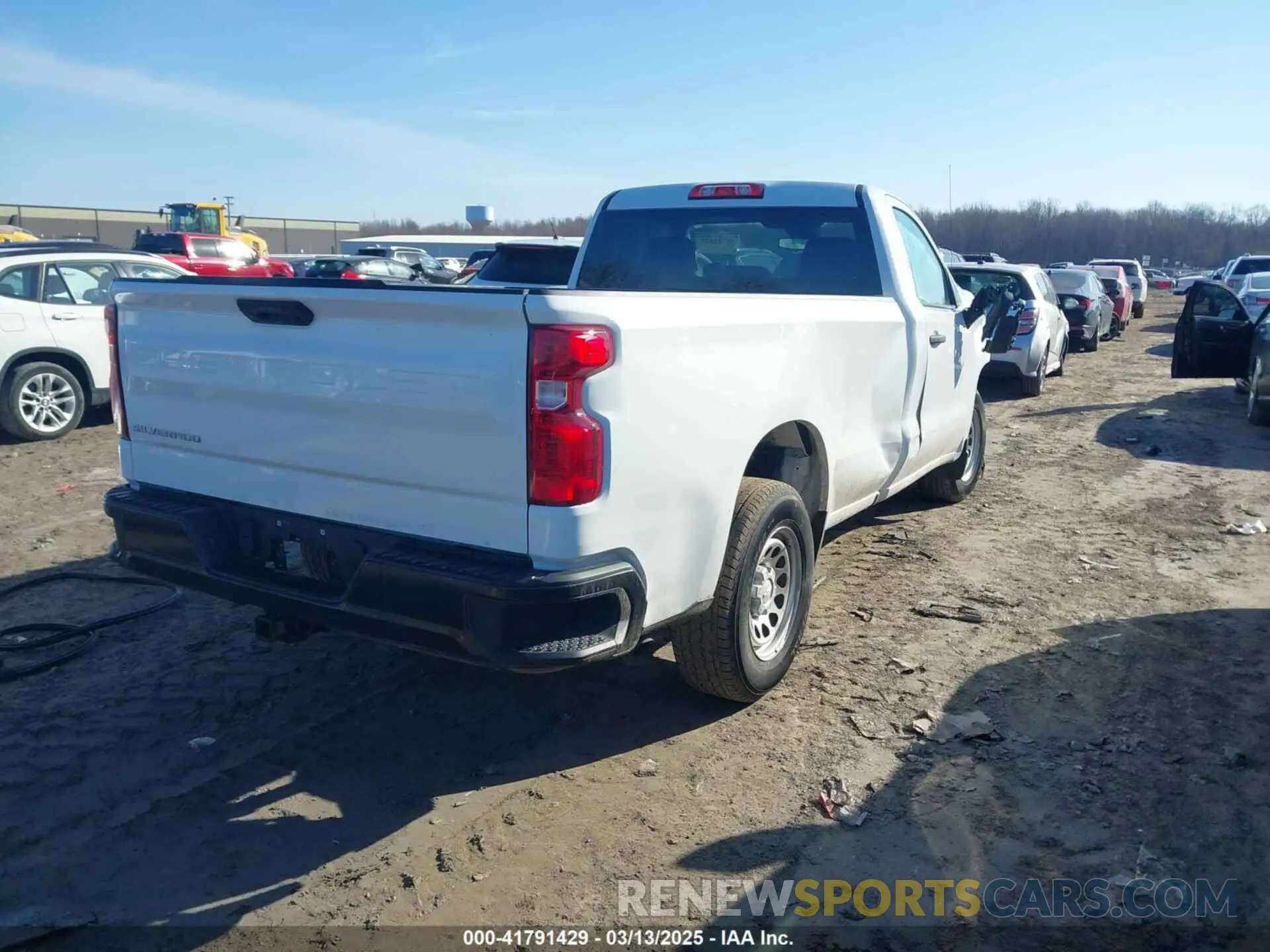 4 Photograph of a damaged car 3GCNAAEK4NG506033 CHEVROLET SILVERADO 1500 2022
