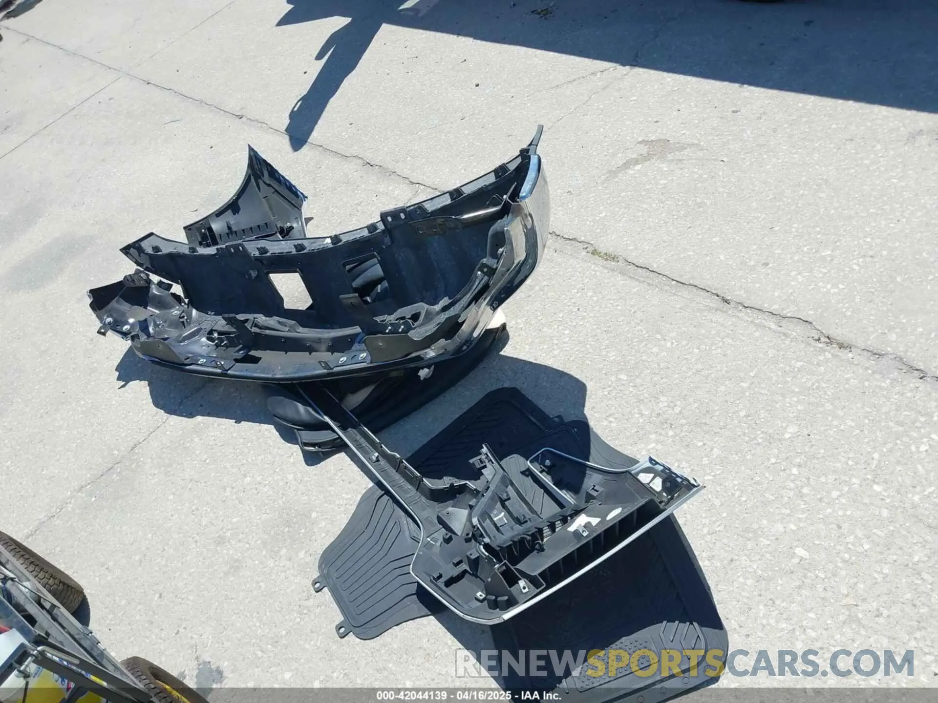 12 Photograph of a damaged car 3GCNAAEK6NG566881 CHEVROLET SILVERADO 1500 2022