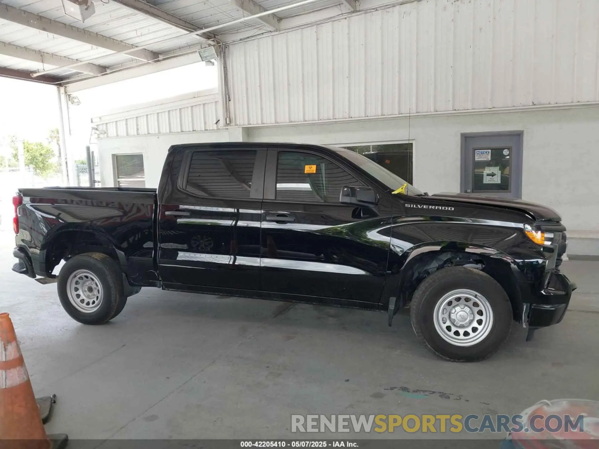 12 Photograph of a damaged car 3GCPAAEK8NG605513 CHEVROLET SILVERADO 1500 2022