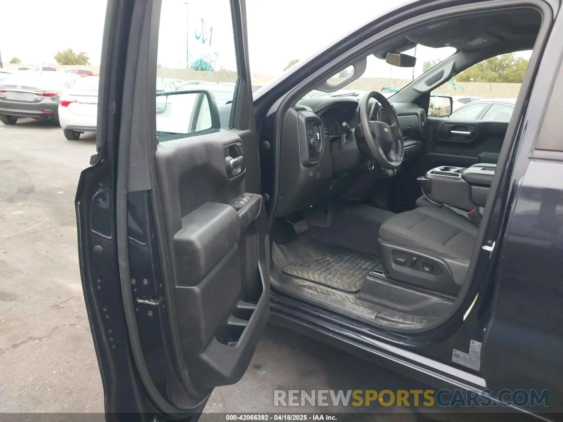5 Photograph of a damaged car 3GCPABEK6NG640508 CHEVROLET SILVERADO 1500 2022