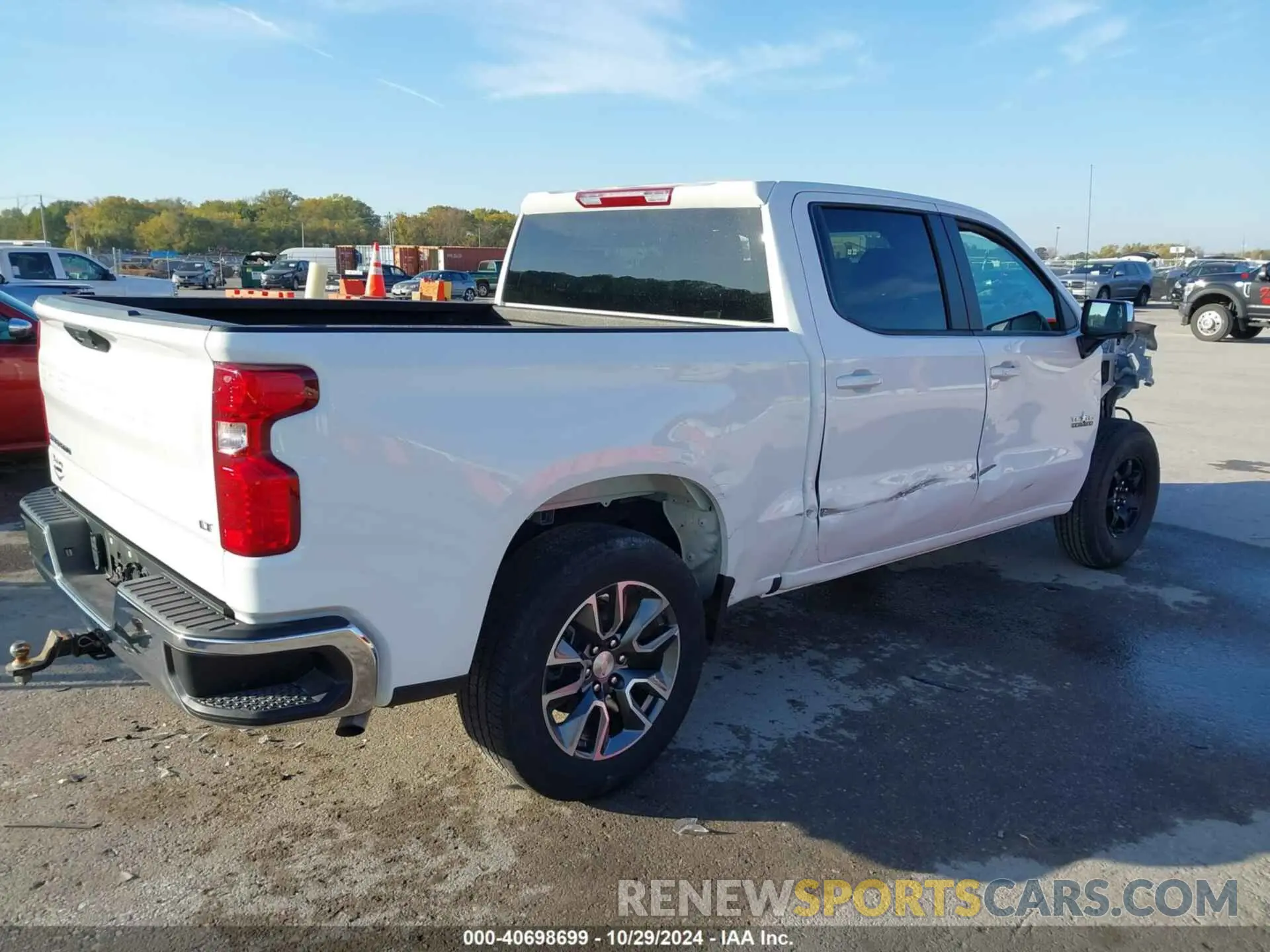 4 Photograph of a damaged car 3GCPACED9NG566847 CHEVROLET SILVERADO 1500 2022