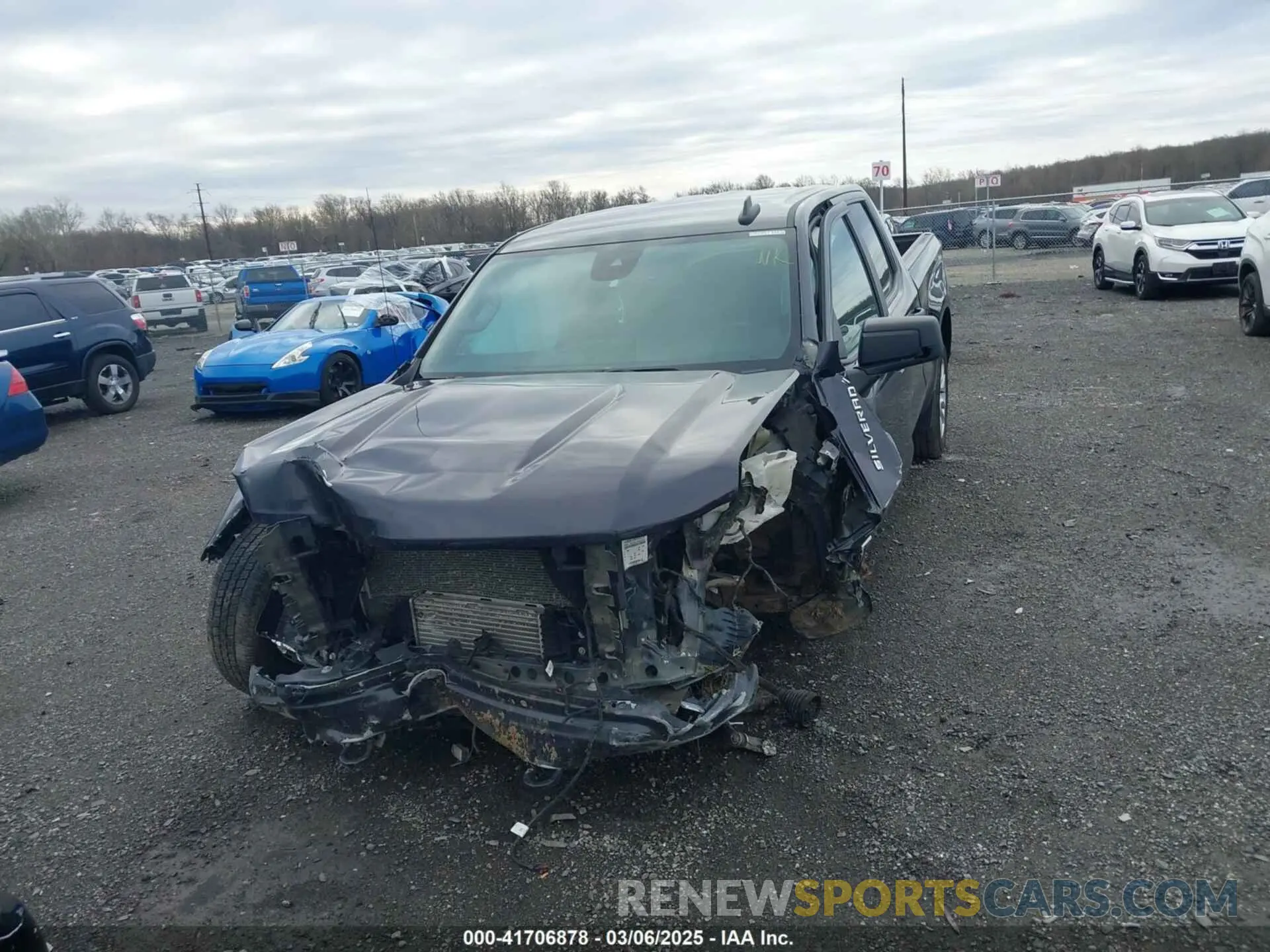 12 Photograph of a damaged car 3GCPDBEK1NG685735 CHEVROLET SILVERADO 1500 2022