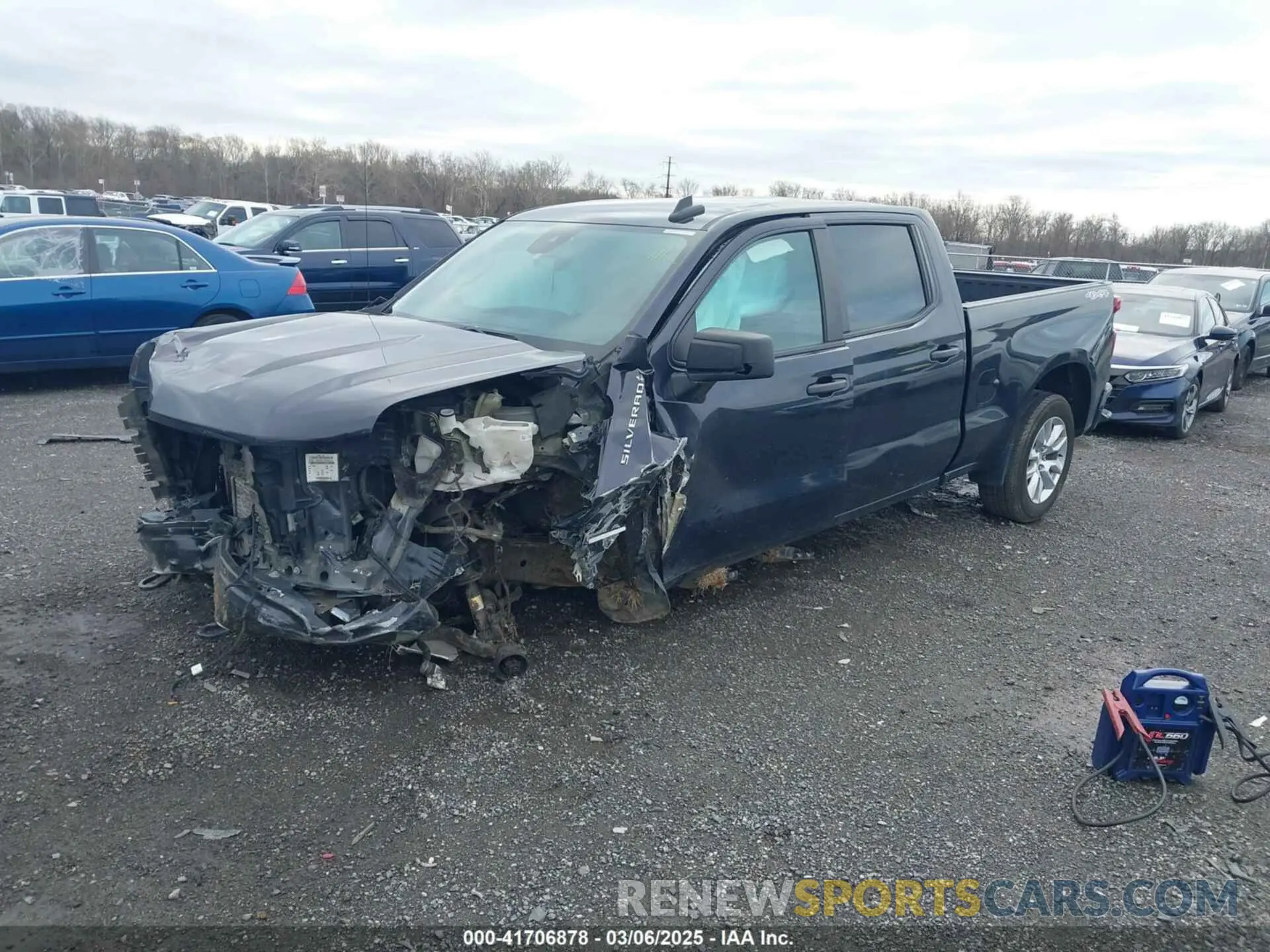 2 Photograph of a damaged car 3GCPDBEK1NG685735 CHEVROLET SILVERADO 1500 2022