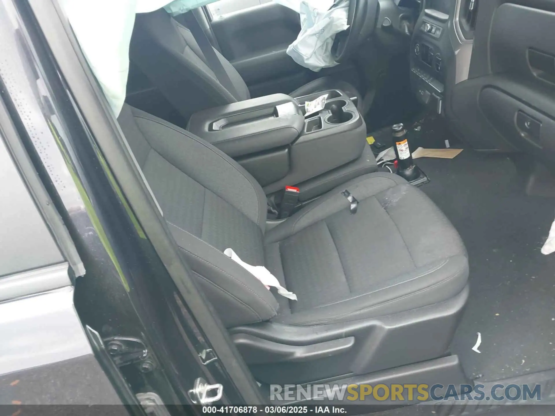 5 Photograph of a damaged car 3GCPDBEK1NG685735 CHEVROLET SILVERADO 1500 2022