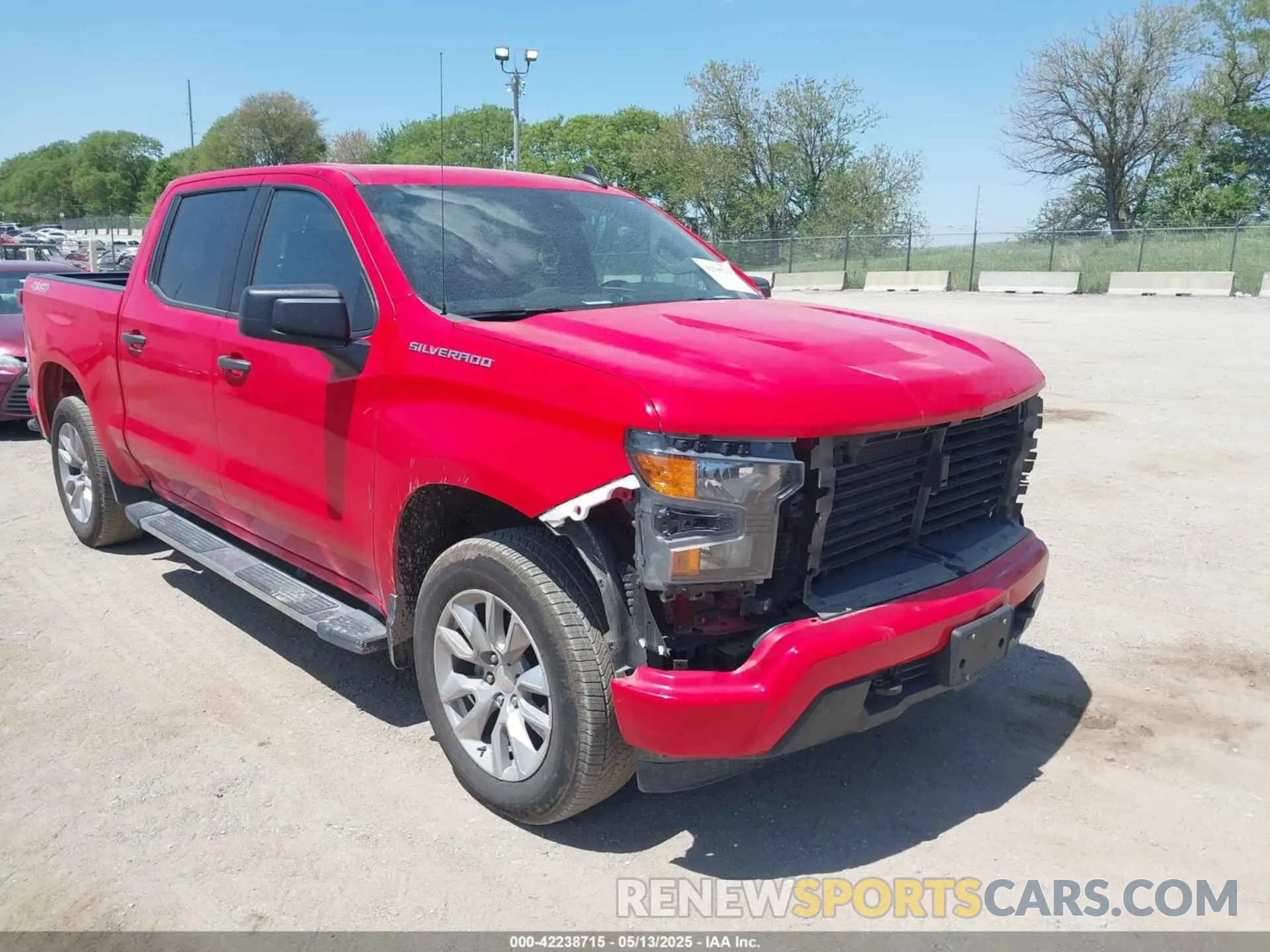 1 Photograph of a damaged car 3GCPDBEK2NG572778 CHEVROLET SILVERADO 1500 2022