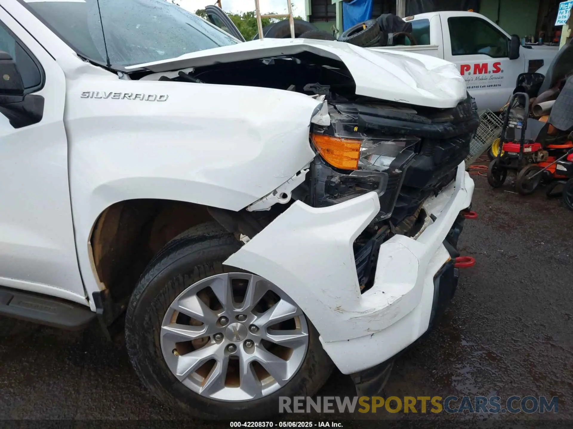 17 Photograph of a damaged car 3GCPDBEK8NG657348 CHEVROLET SILVERADO 1500 2022