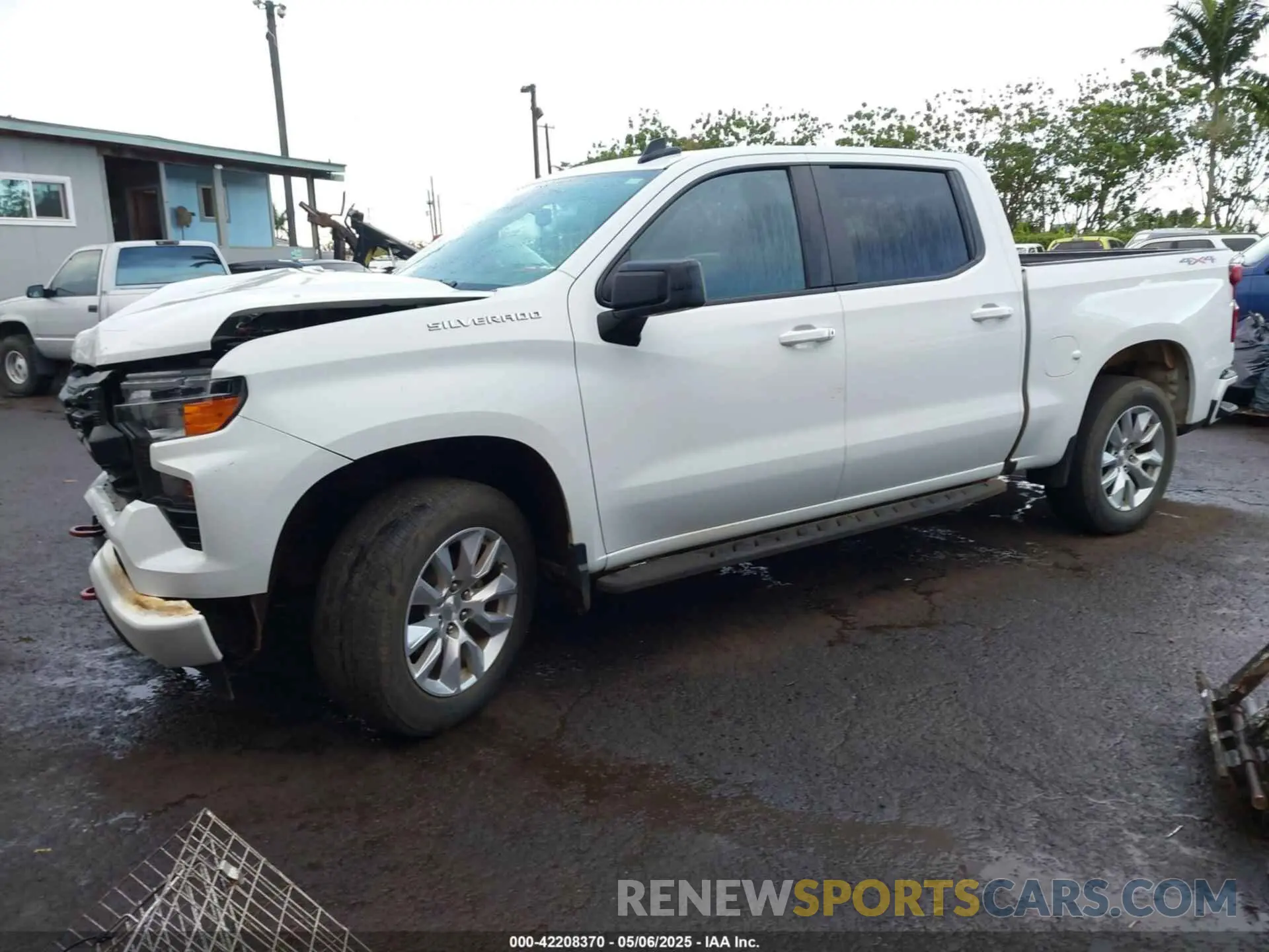 2 Photograph of a damaged car 3GCPDBEK8NG657348 CHEVROLET SILVERADO 1500 2022