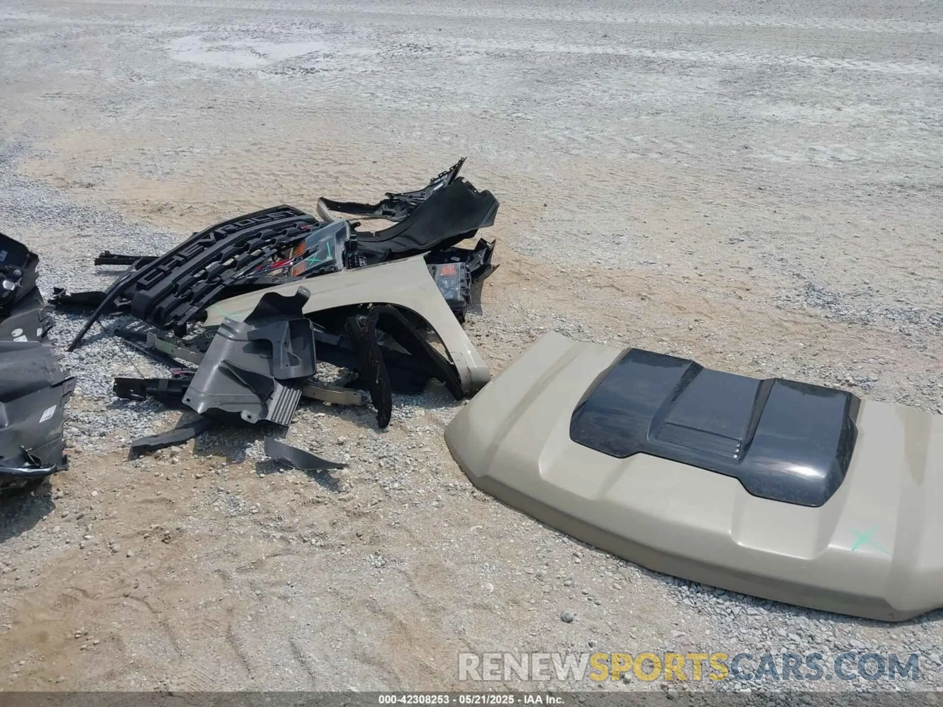 12 Photograph of a damaged car 3GCPDCED1NG639300 CHEVROLET SILVERADO 1500 2022