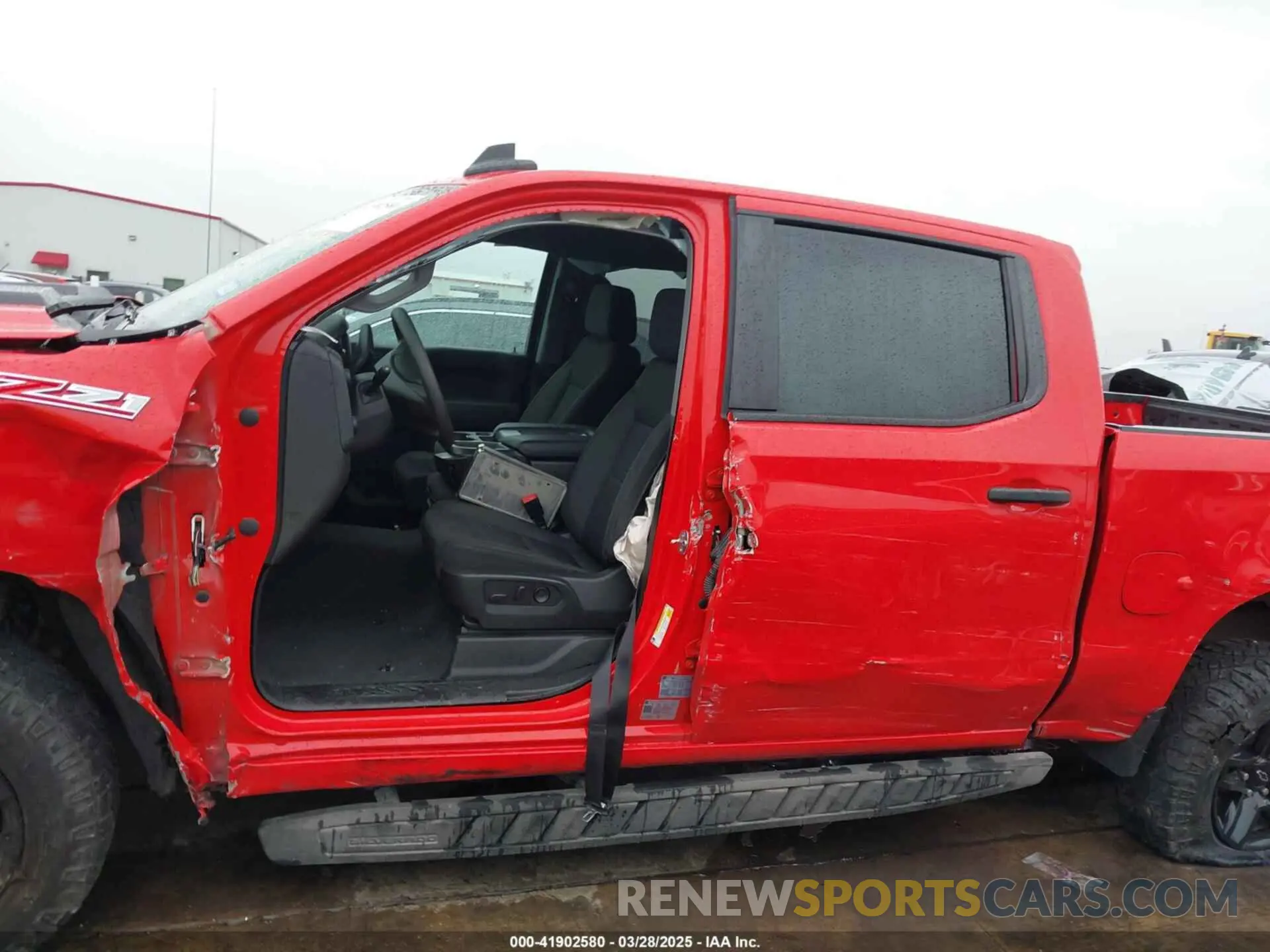 14 Photograph of a damaged car 3GCPDCEK4NG678302 CHEVROLET SILVERADO 1500 2022