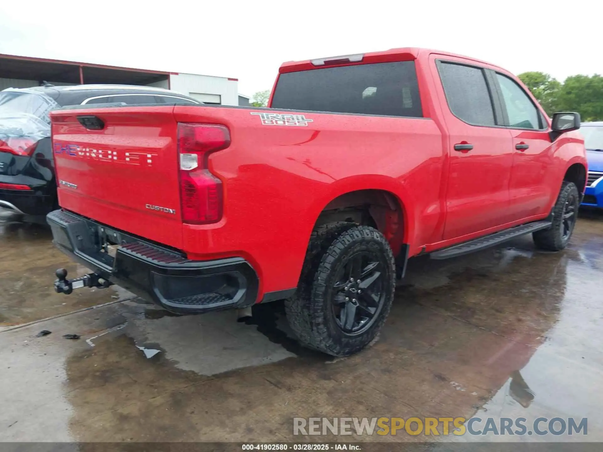 4 Photograph of a damaged car 3GCPDCEK4NG678302 CHEVROLET SILVERADO 1500 2022