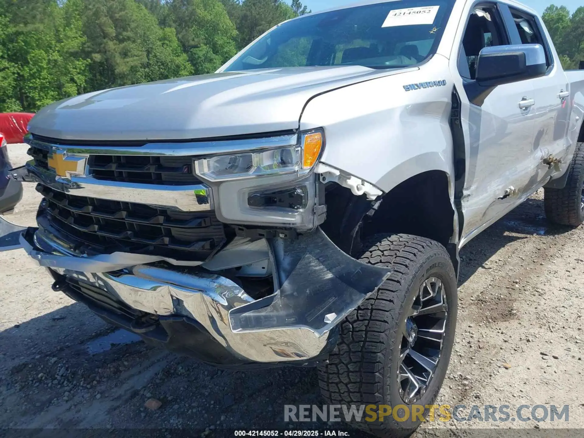 18 Photograph of a damaged car 3GCPDDEK8NG556144 CHEVROLET SILVERADO 1500 2022