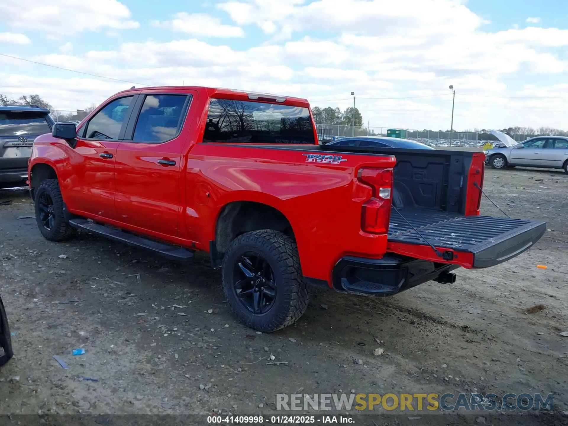 3 Photograph of a damaged car 3GCPDFEK9NG648651 CHEVROLET SILVERADO 1500 2022