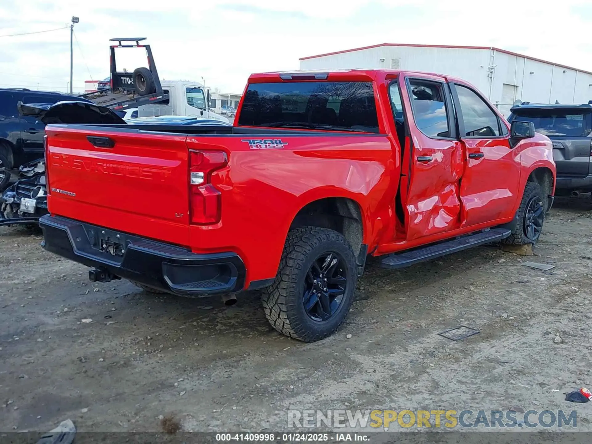 4 Photograph of a damaged car 3GCPDFEK9NG648651 CHEVROLET SILVERADO 1500 2022