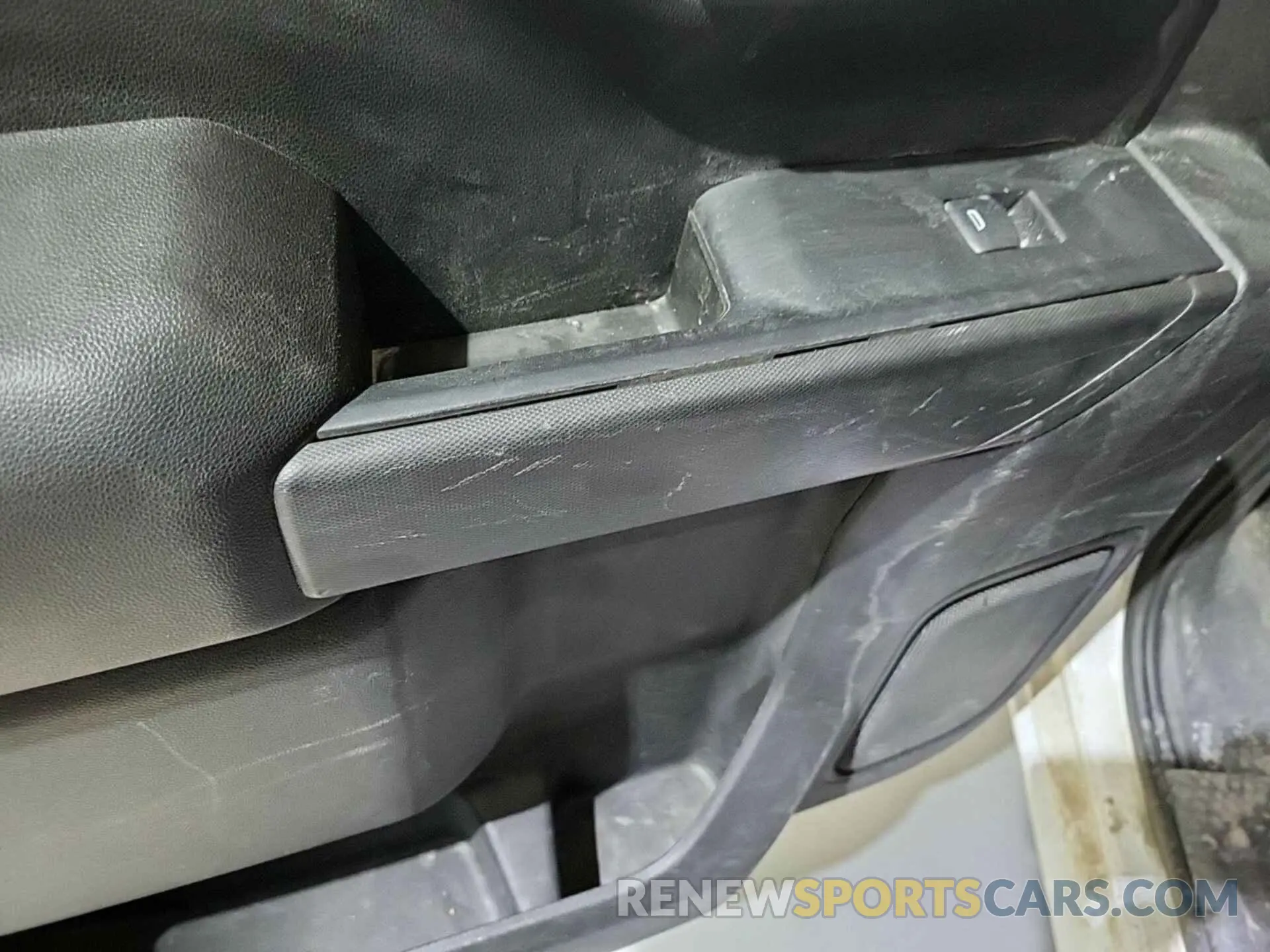 10 Photograph of a damaged car 3GCUDAED8NG564490 CHEVROLET SILVERADO 1500 2022