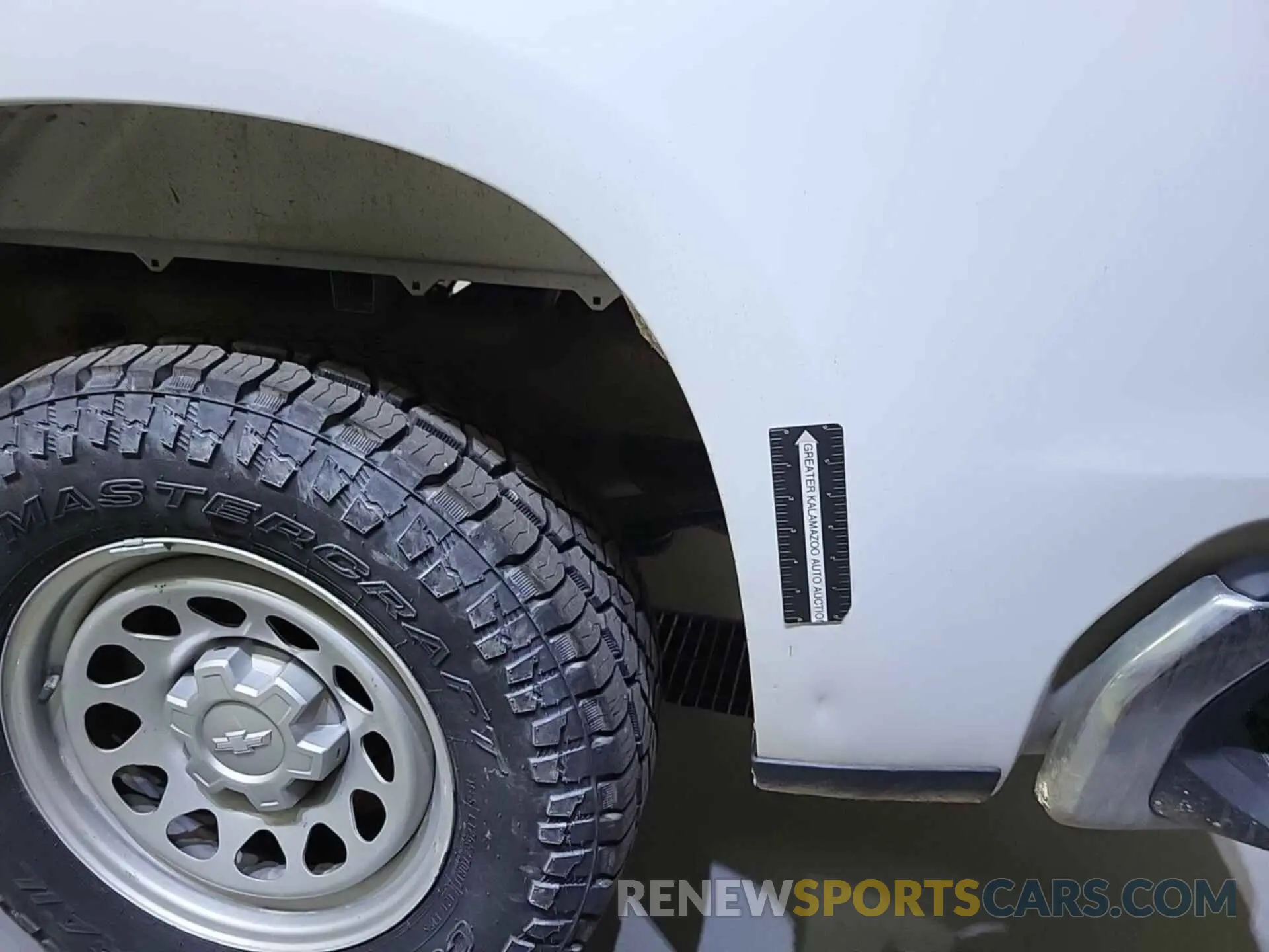 17 Photograph of a damaged car 3GCUDAED8NG564490 CHEVROLET SILVERADO 1500 2022