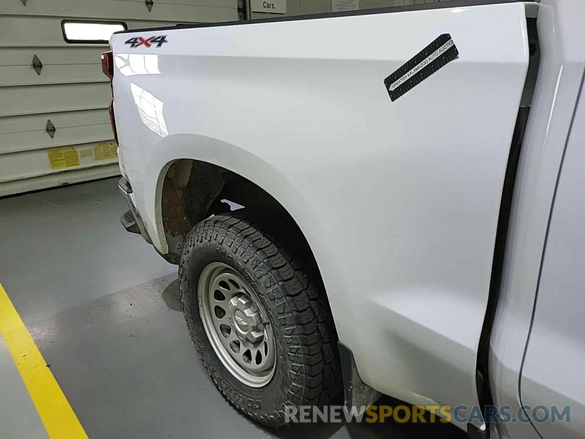 22 Photograph of a damaged car 3GCUDAED8NG564490 CHEVROLET SILVERADO 1500 2022