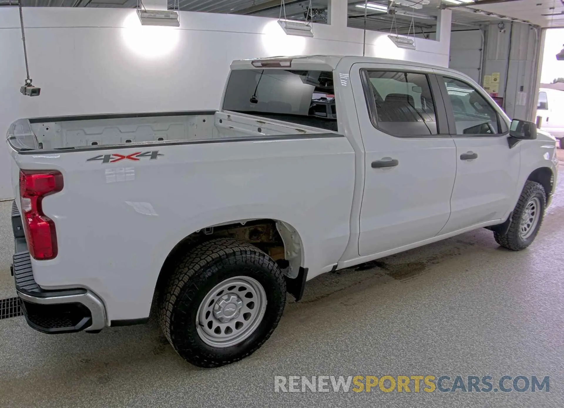 3 Photograph of a damaged car 3GCUDAED8NG564490 CHEVROLET SILVERADO 1500 2022