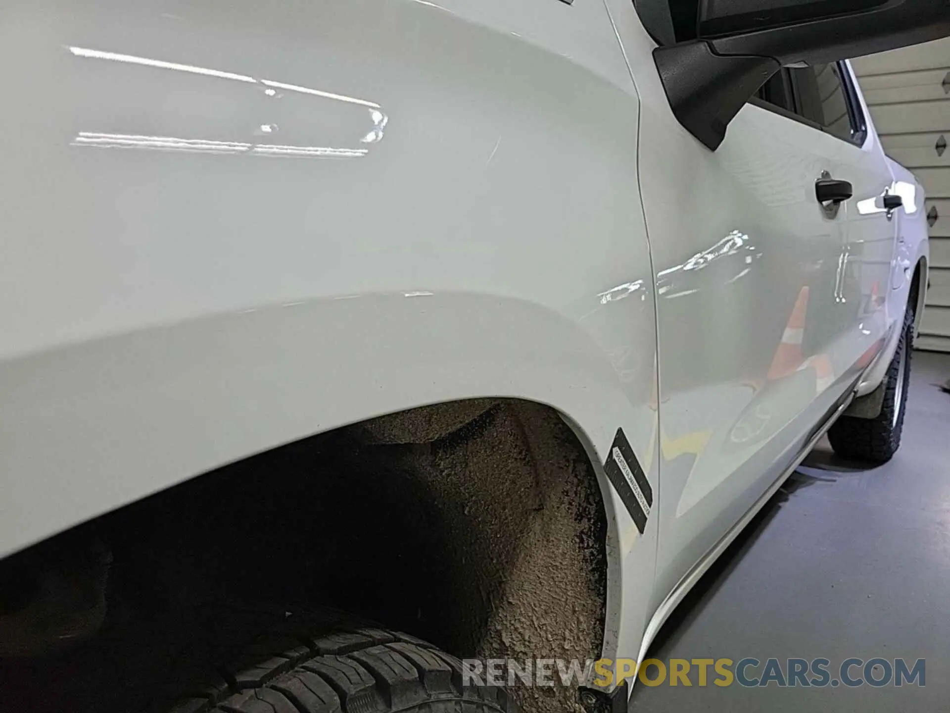 34 Photograph of a damaged car 3GCUDAED8NG564490 CHEVROLET SILVERADO 1500 2022