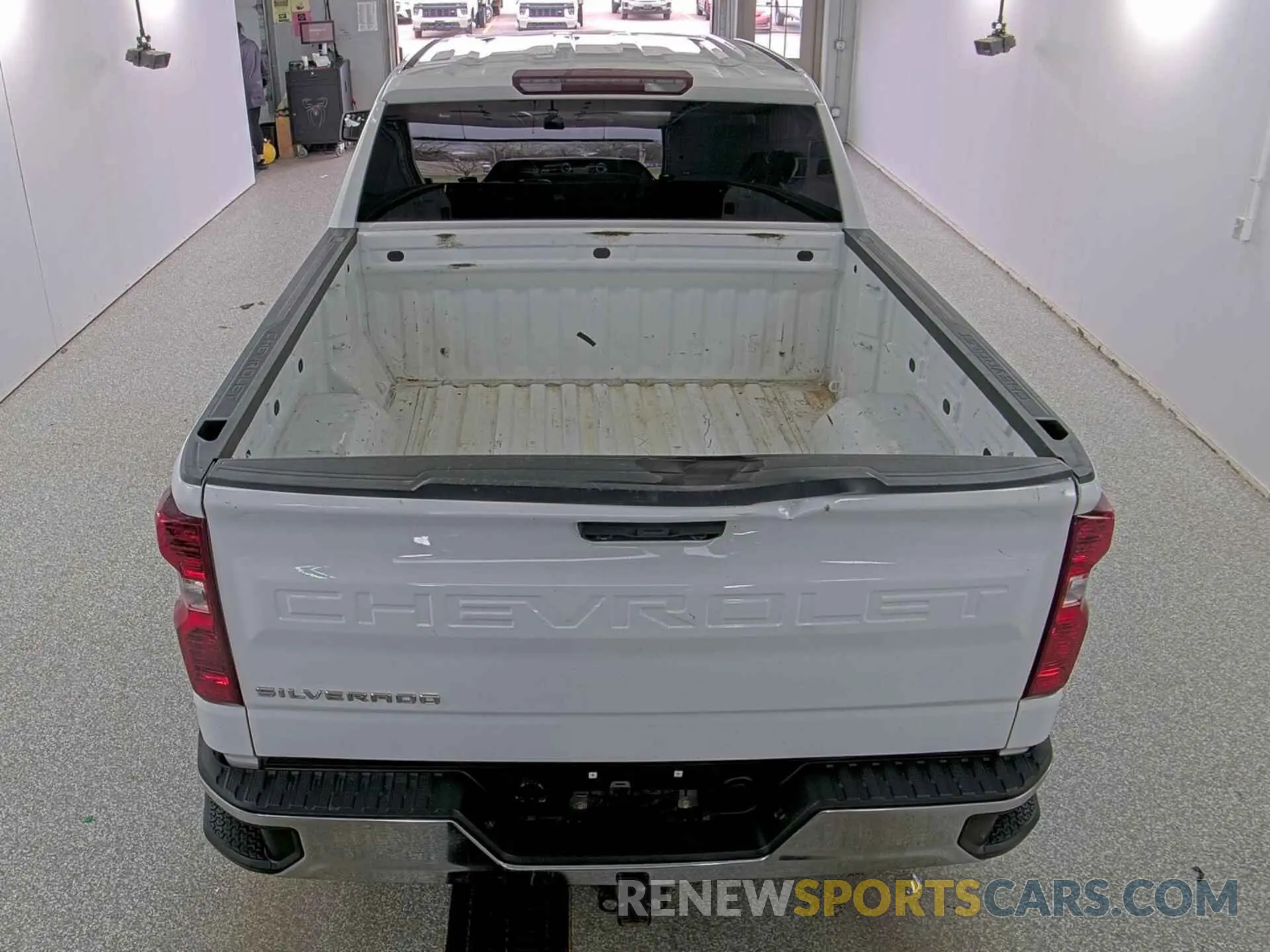 36 Photograph of a damaged car 3GCUDAED8NG564490 CHEVROLET SILVERADO 1500 2022