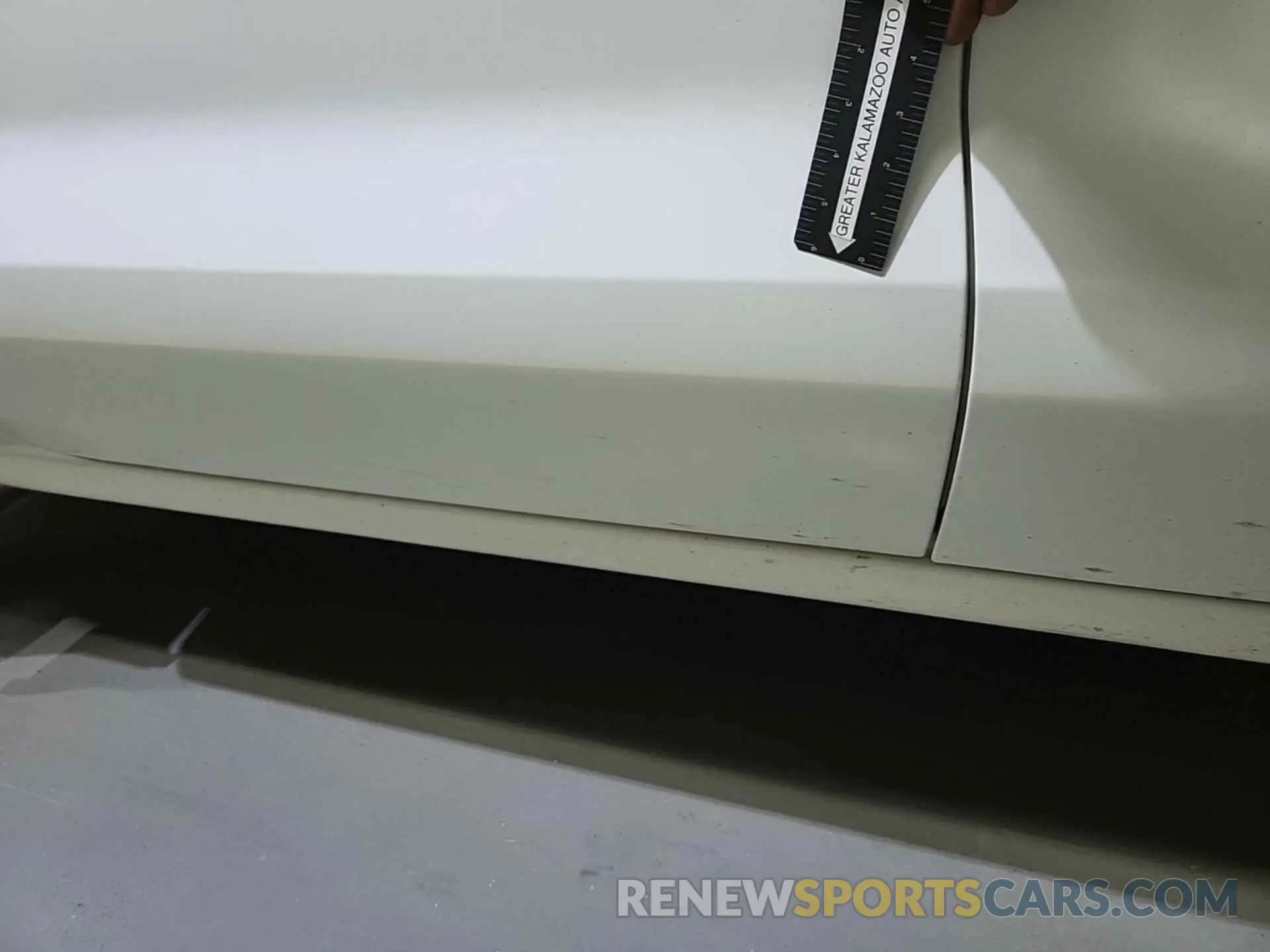 8 Photograph of a damaged car 3GCUDAED8NG564490 CHEVROLET SILVERADO 1500 2022