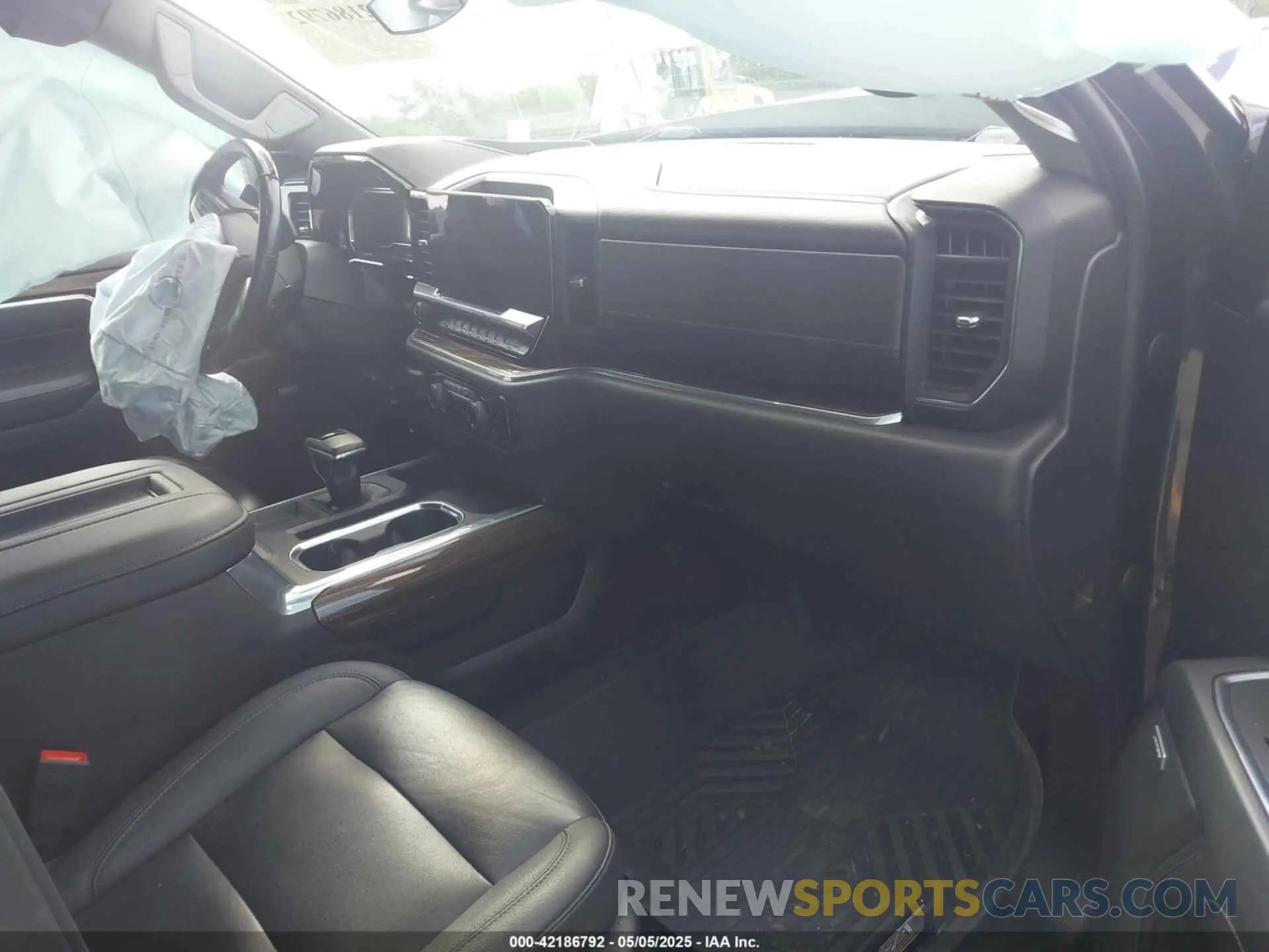 5 Photograph of a damaged car 3GCUDEED6NG537179 CHEVROLET SILVERADO 1500 2022
