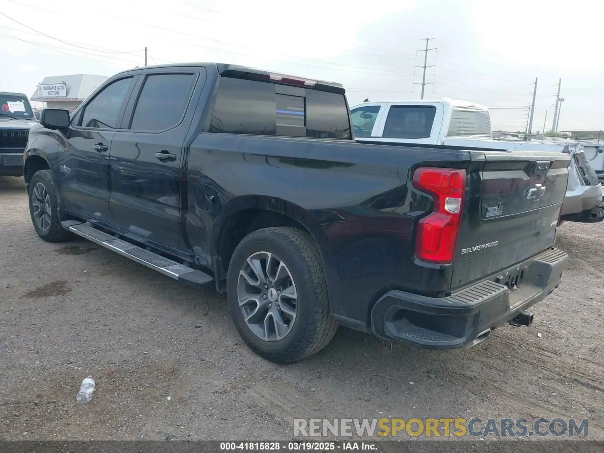 3 Photograph of a damaged car 3GCUDEET1NG684999 CHEVROLET SILVERADO 1500 2022