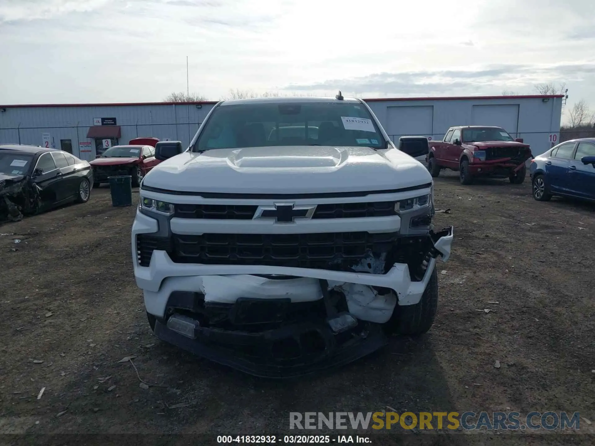12 Photograph of a damaged car 3GCUDEET5NG690627 CHEVROLET SILVERADO 1500 2022