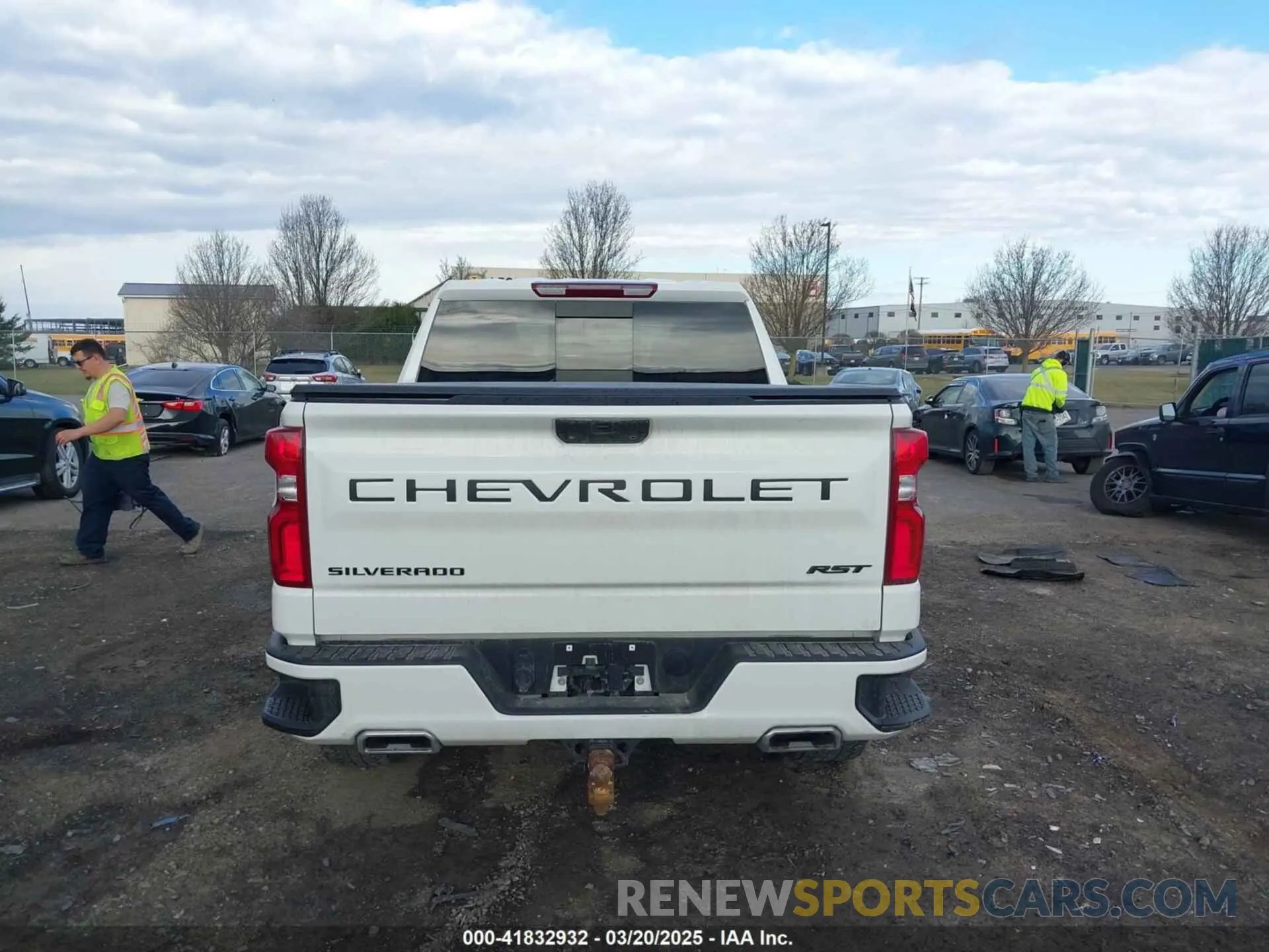16 Photograph of a damaged car 3GCUDEET5NG690627 CHEVROLET SILVERADO 1500 2022