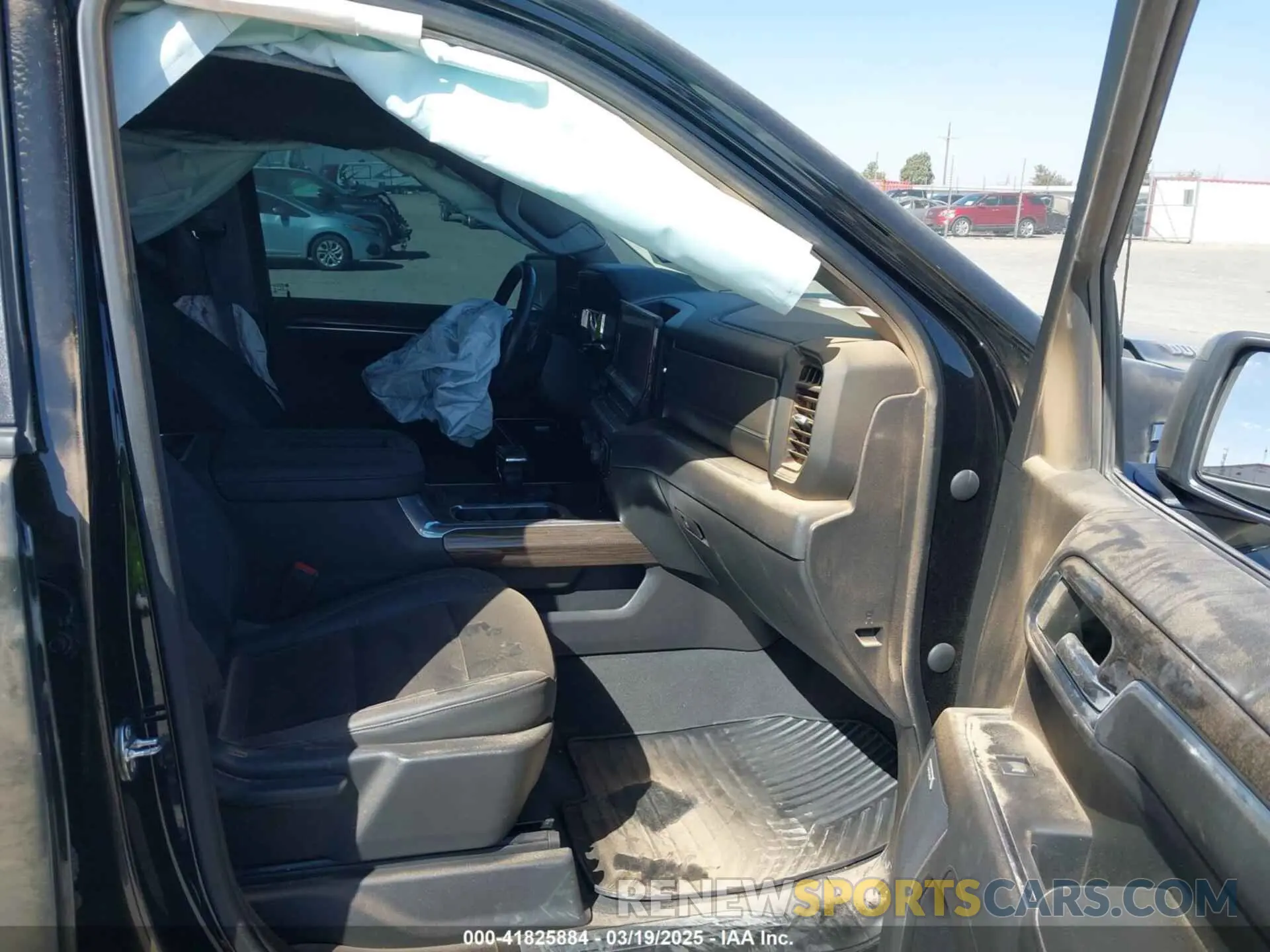 5 Photograph of a damaged car 3GCUDEET8NG690038 CHEVROLET SILVERADO 1500 2022