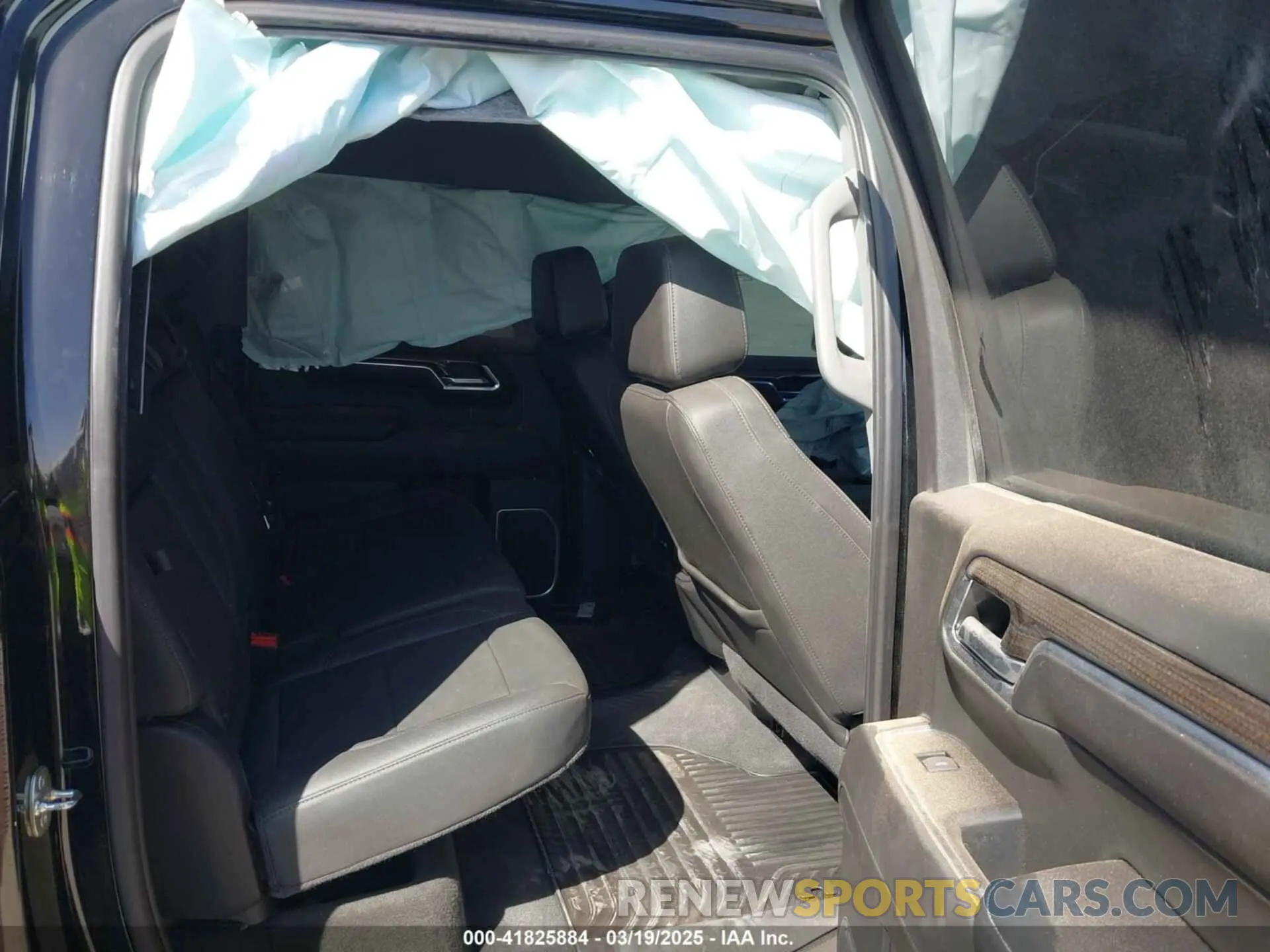 8 Photograph of a damaged car 3GCUDEET8NG690038 CHEVROLET SILVERADO 1500 2022