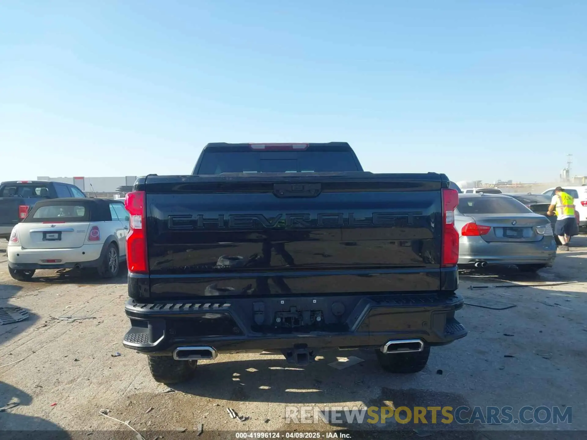 16 Photograph of a damaged car 3GCUDFED1NG614501 CHEVROLET SILVERADO 1500 2022
