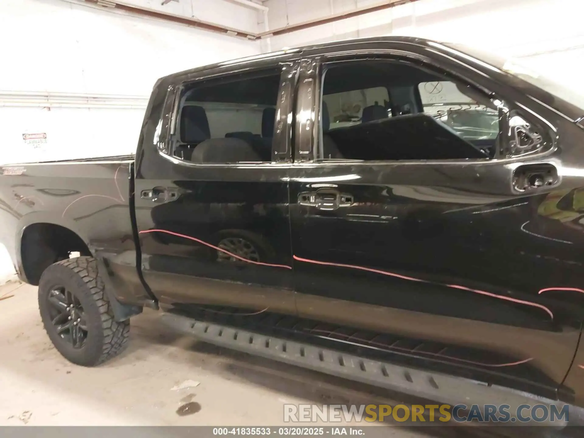13 Photograph of a damaged car 3GCUDFED3NG683299 CHEVROLET SILVERADO 1500 2022