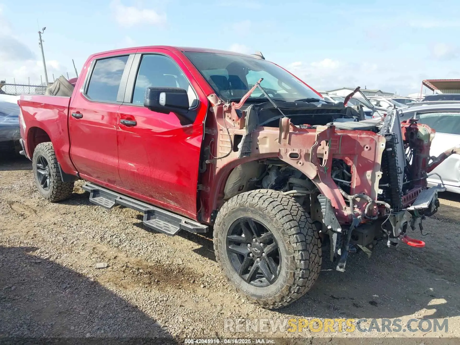 1 Photograph of a damaged car 3GCUDFED5NG572592 CHEVROLET SILVERADO 1500 2022