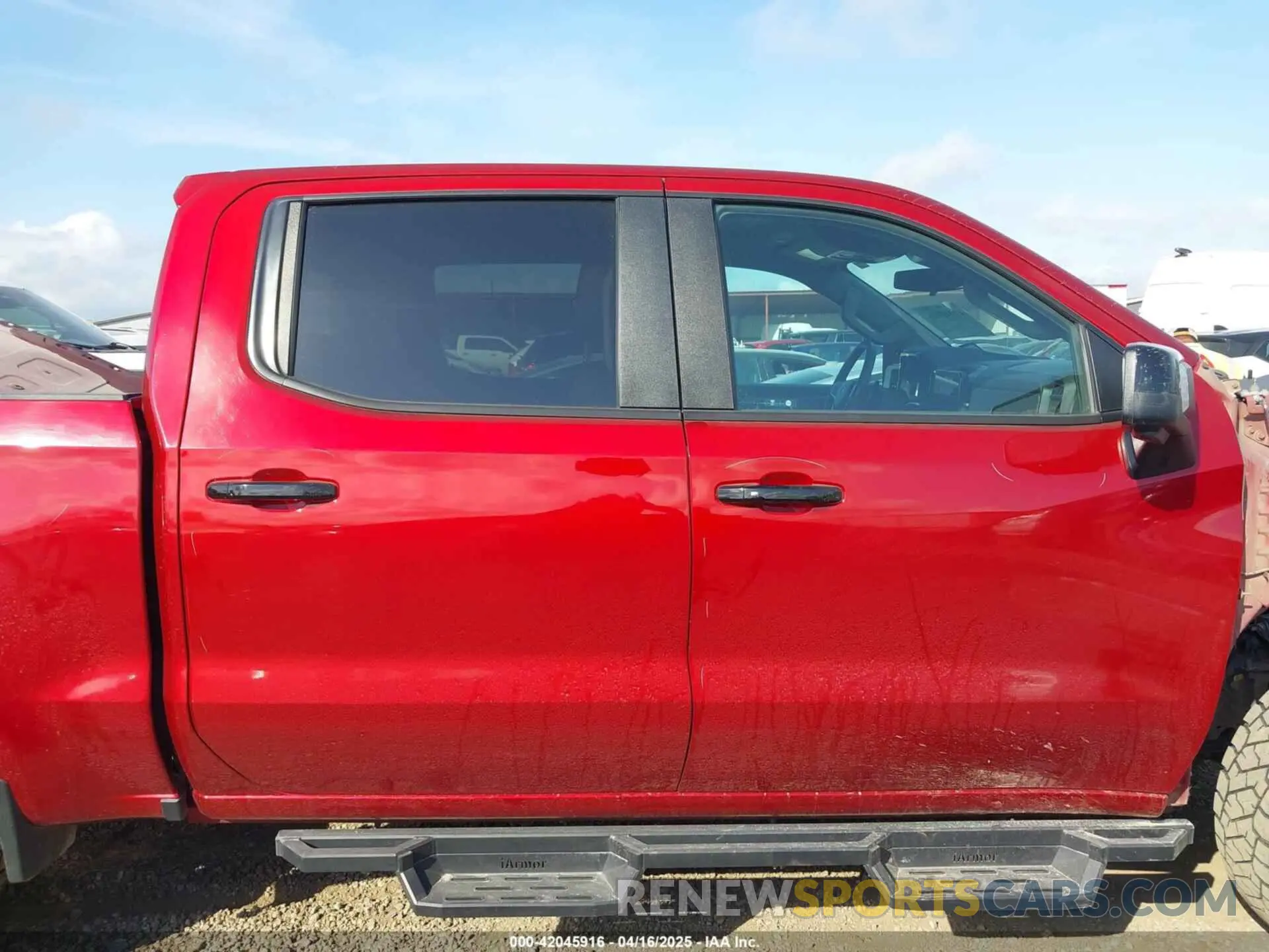 14 Photograph of a damaged car 3GCUDFED5NG572592 CHEVROLET SILVERADO 1500 2022
