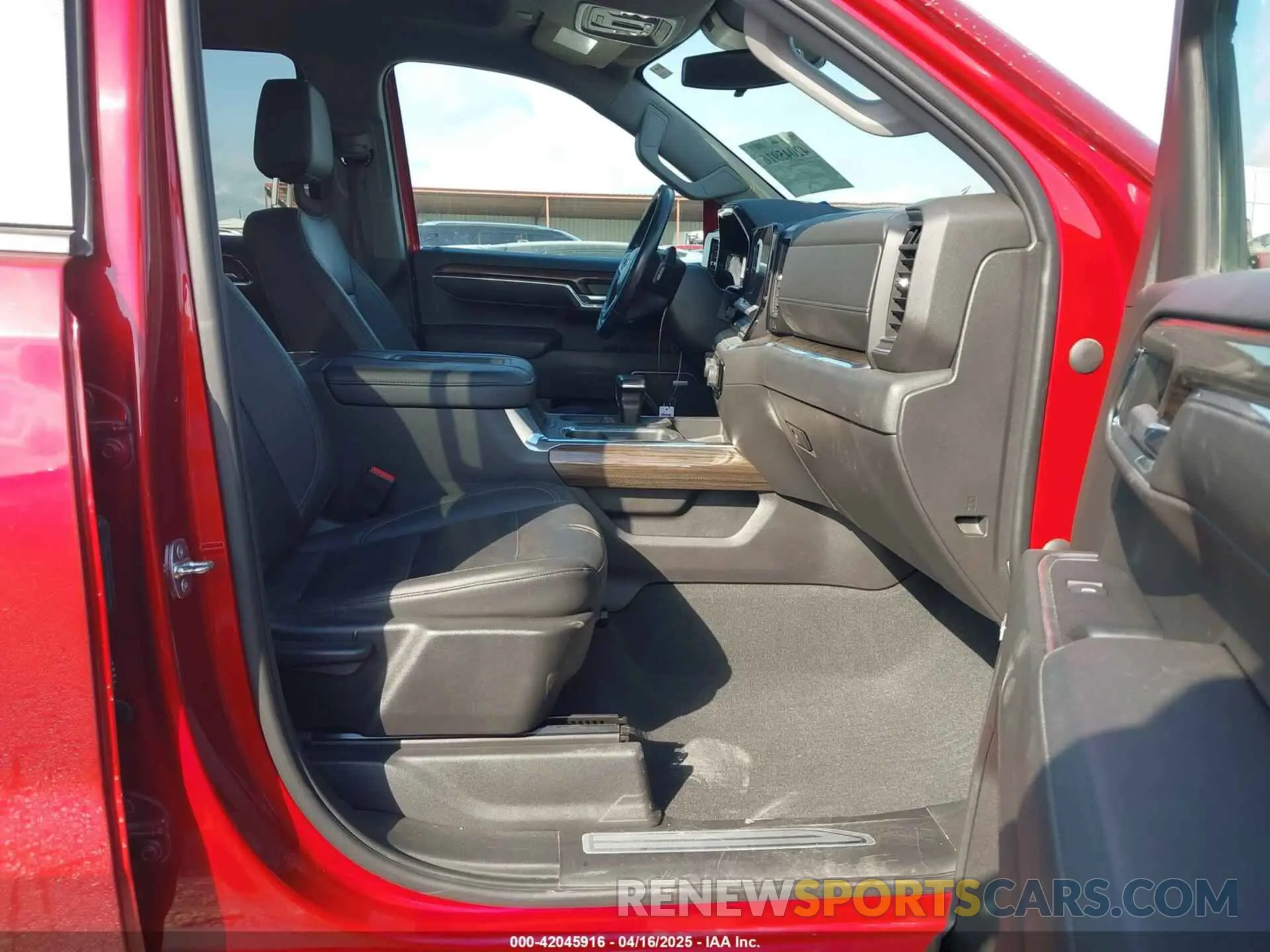 5 Photograph of a damaged car 3GCUDFED5NG572592 CHEVROLET SILVERADO 1500 2022