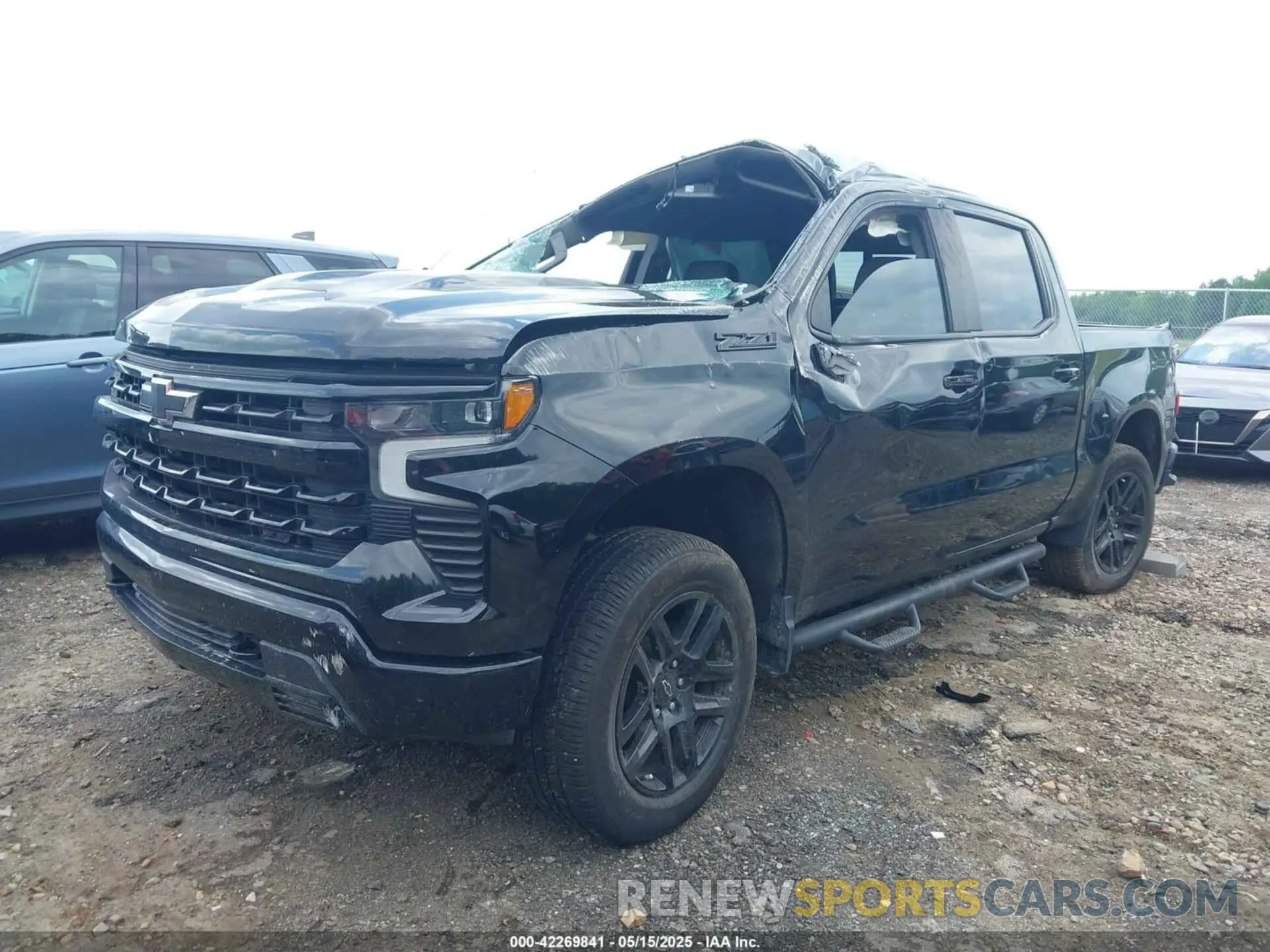 2 Photograph of a damaged car 3GCUDFEDXNG527387 CHEVROLET SILVERADO 1500 2022