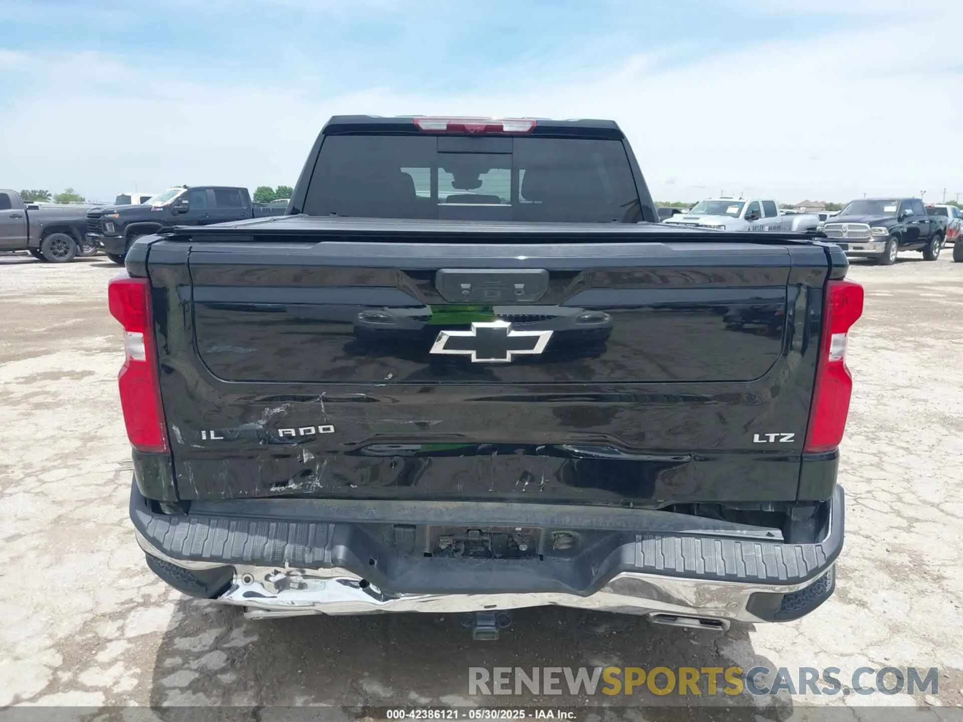 16 Photograph of a damaged car 3GCUDGED9NG533123 CHEVROLET SILVERADO 1500 2022