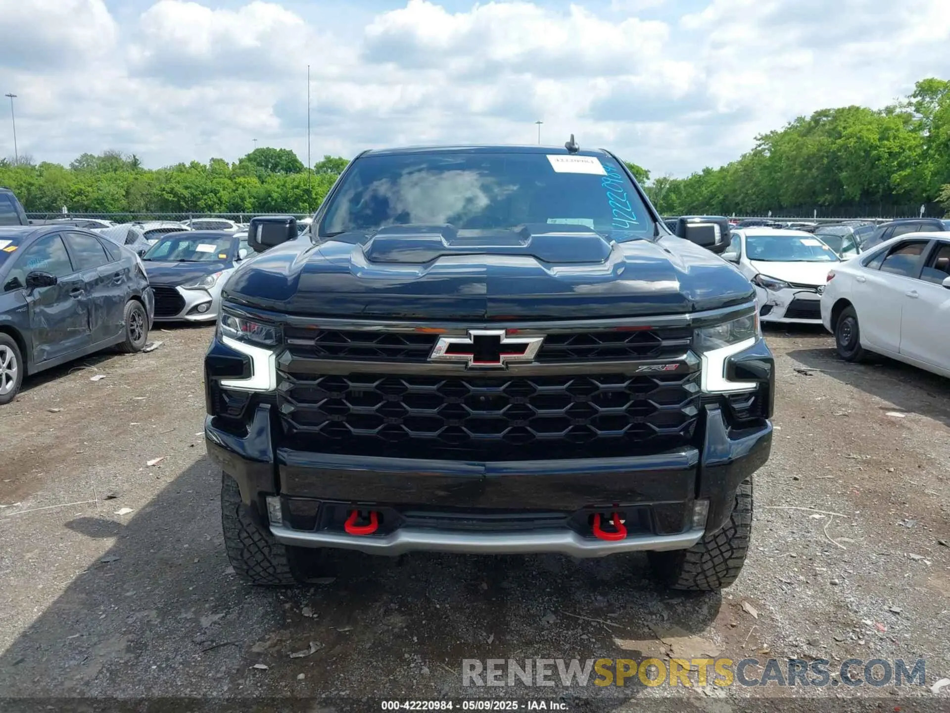 12 Photograph of a damaged car 3GCUDHEL1NG579610 CHEVROLET SILVERADO 1500 2022