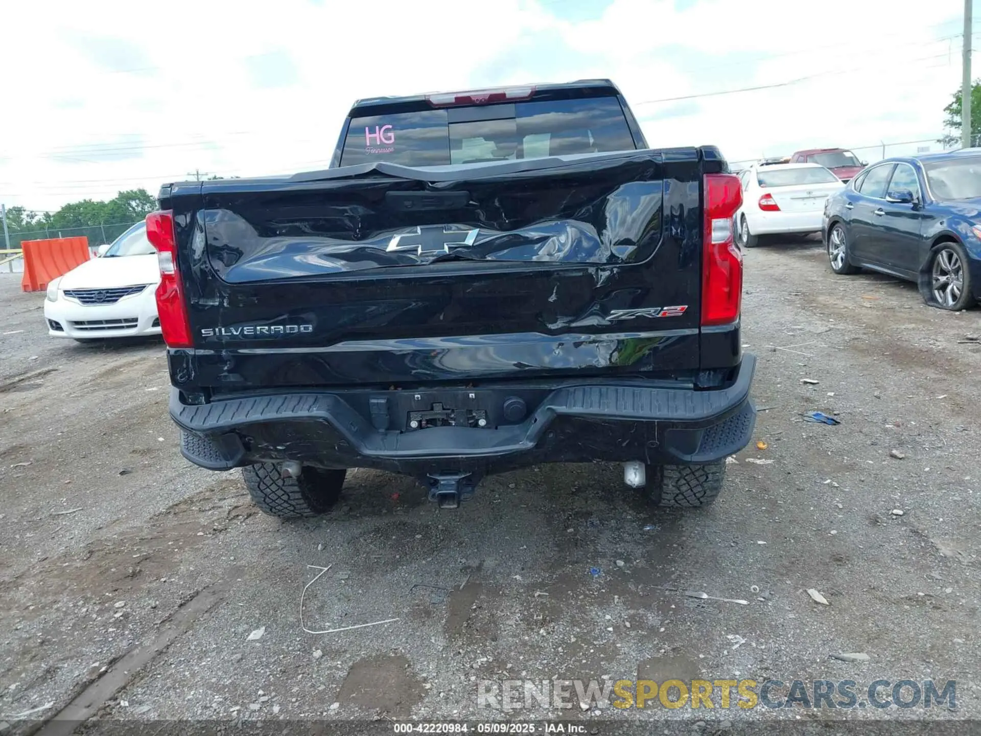 16 Photograph of a damaged car 3GCUDHEL1NG579610 CHEVROLET SILVERADO 1500 2022