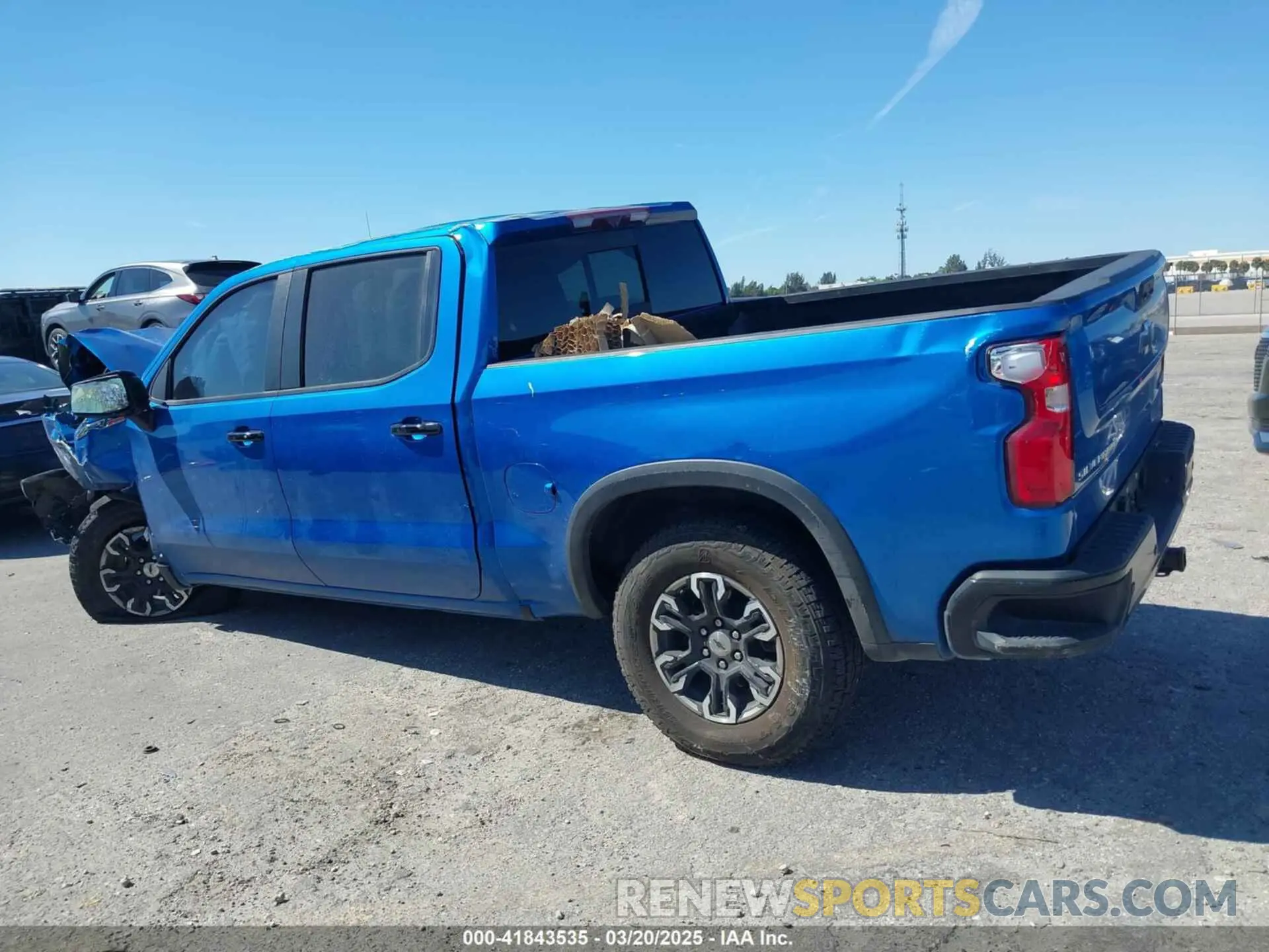 14 Photograph of a damaged car 3GCUDHEL3NG584503 CHEVROLET SILVERADO 1500 2022