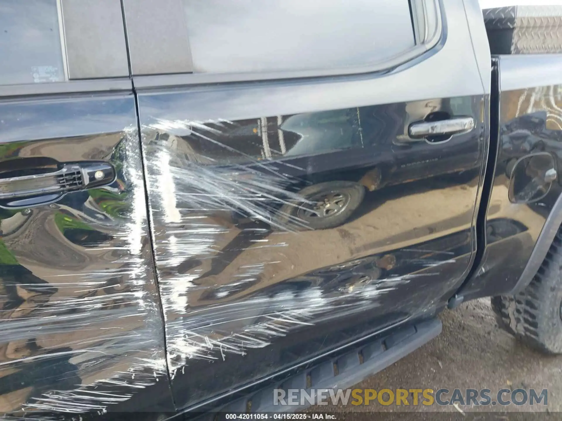 20 Photograph of a damaged car 3GCUDHEL4NG686781 CHEVROLET SILVERADO 1500 2022