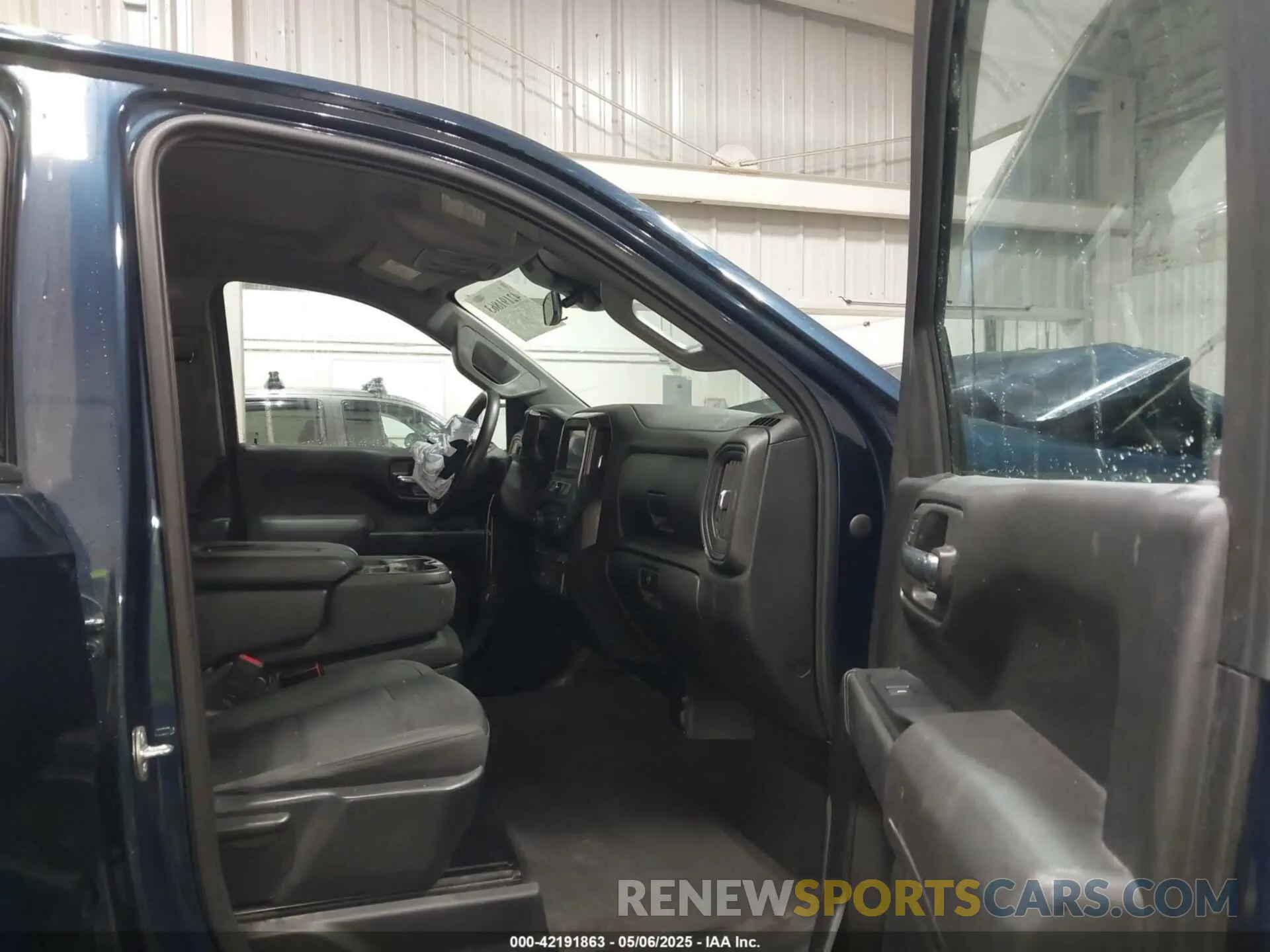 5 Photograph of a damaged car 1GCPABEK0PZ155669 CHEVROLET SILVERADO 1500 2023