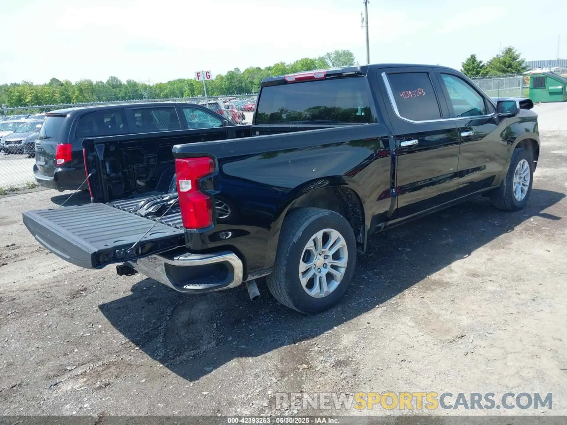 4 Photograph of a damaged car 1GCPAEED5PZ110388 CHEVROLET SILVERADO 1500 2023