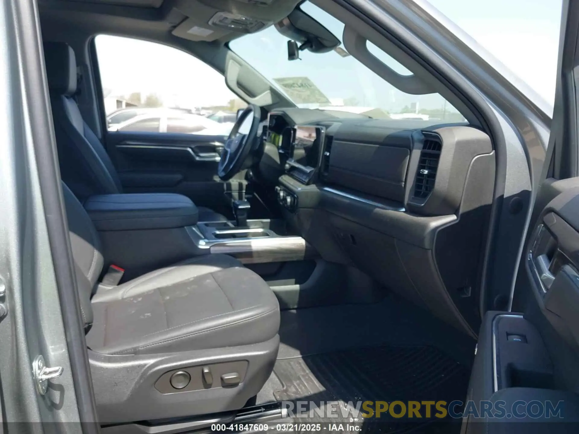 5 Photograph of a damaged car 1GCPAEED6PZ233469 CHEVROLET SILVERADO 1500 2023