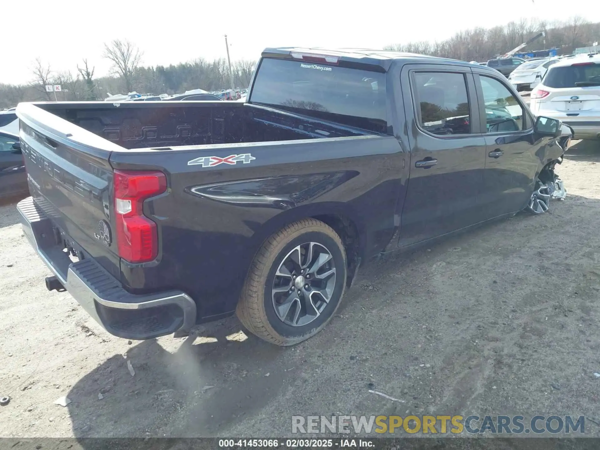 4 Photograph of a damaged car 1GCPDKEK5PZ172023 CHEVROLET SILVERADO 1500 2023